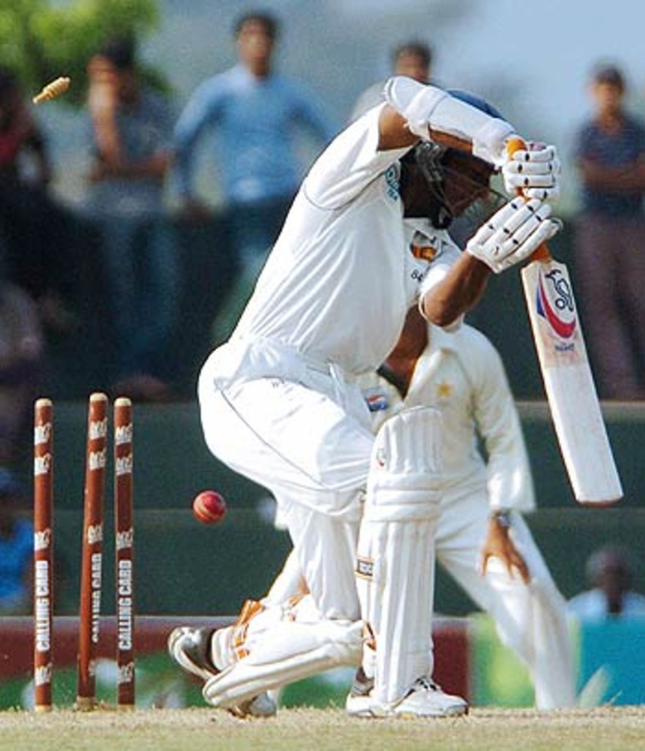 Kumar Sangakkara is cleaned up by Mohammad Asif, Sri Lanka v Pakistan, 2nd Test, Kandy, 2nd day, April 4 2006