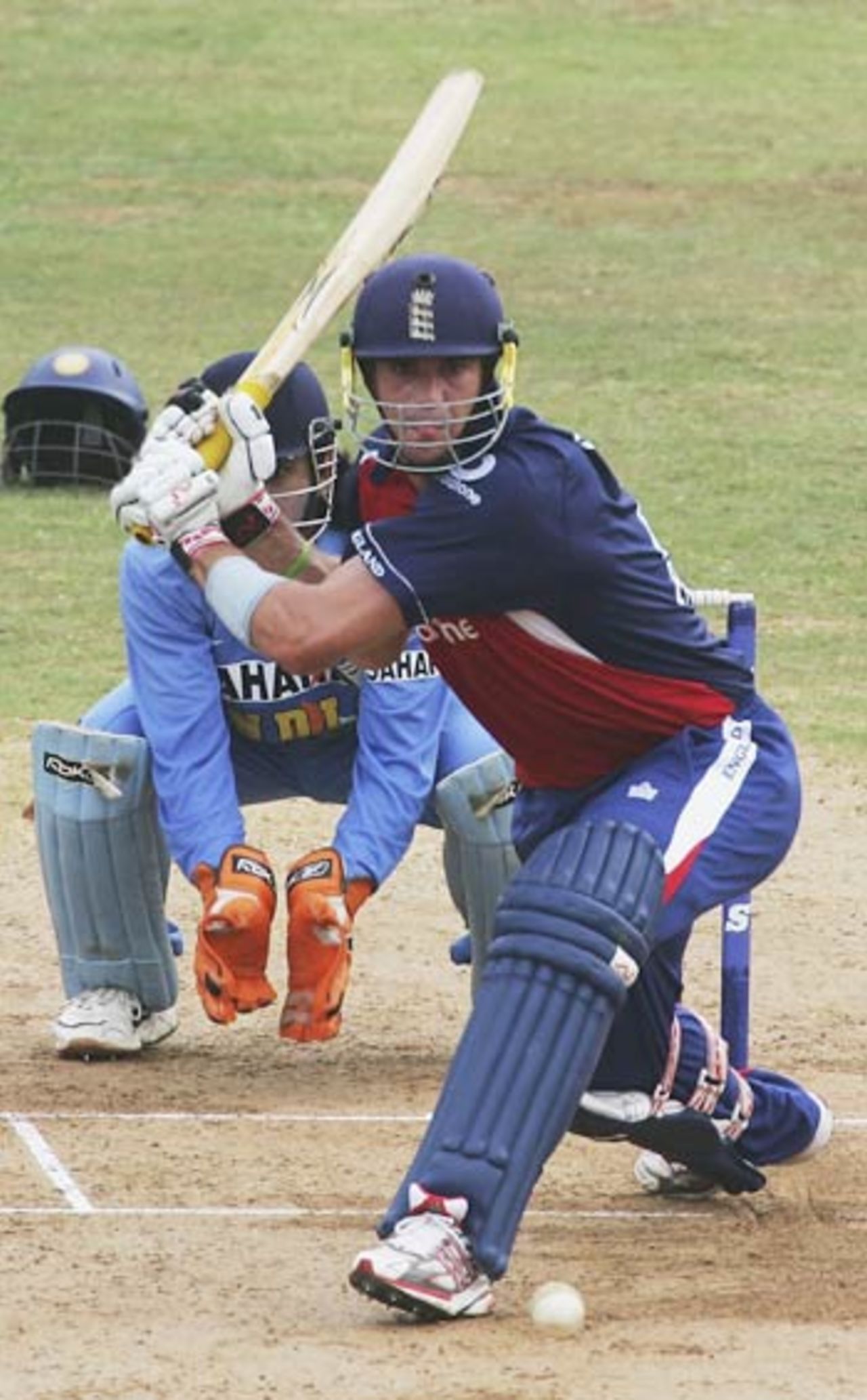 Kevin Pietersen employs the sweep again, India v England, 4th ODI, Kochi, April 6, 2006