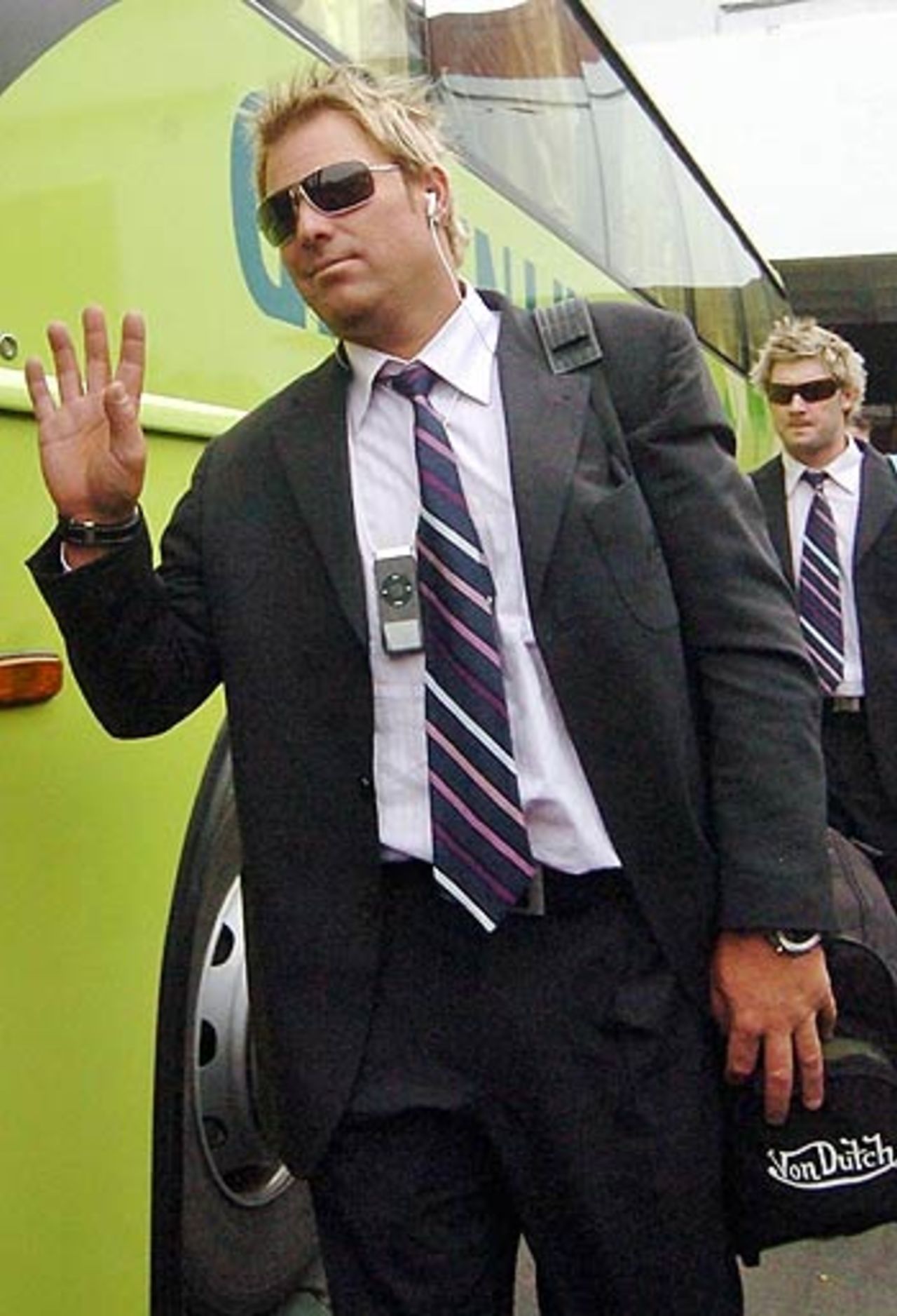 Shane Warne arrives in Dhaka, Dhaka, April 6, 2006