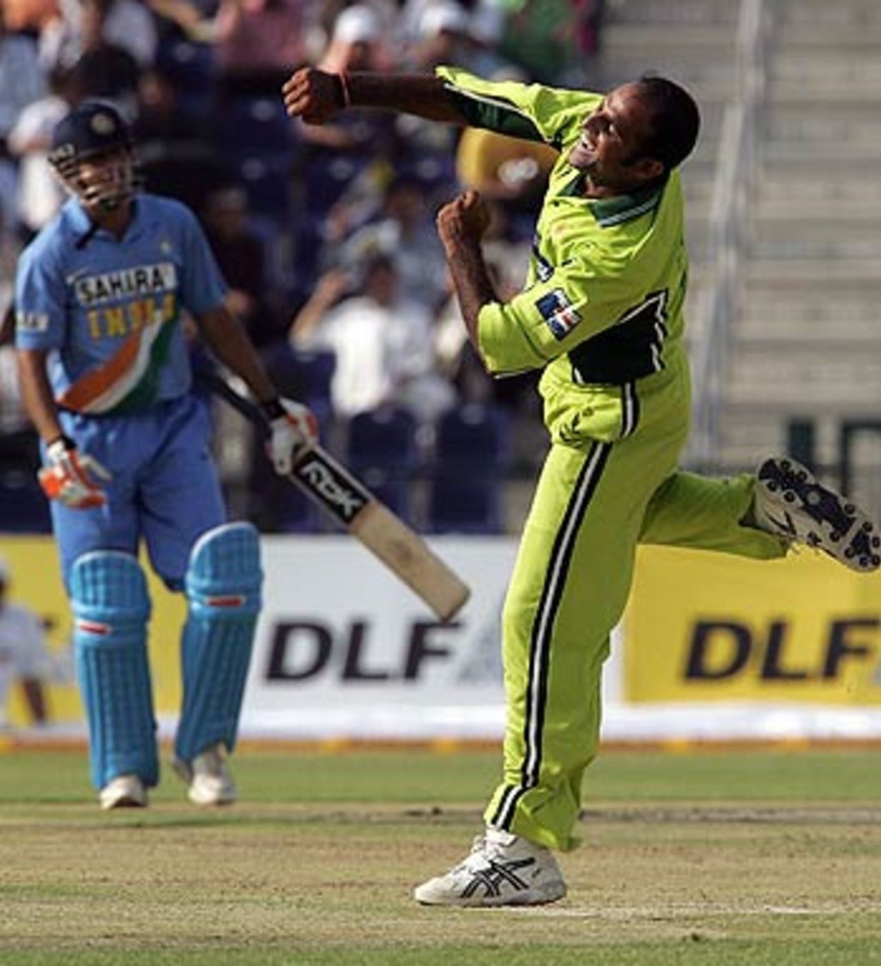 Rana Naved-ul-Hasan is ecstatic after Rahul Dravid was run-out, India v Pakistan, DLF Cup, Zayad Cricket Stadium, Abu Dhabi, April 18, 2006