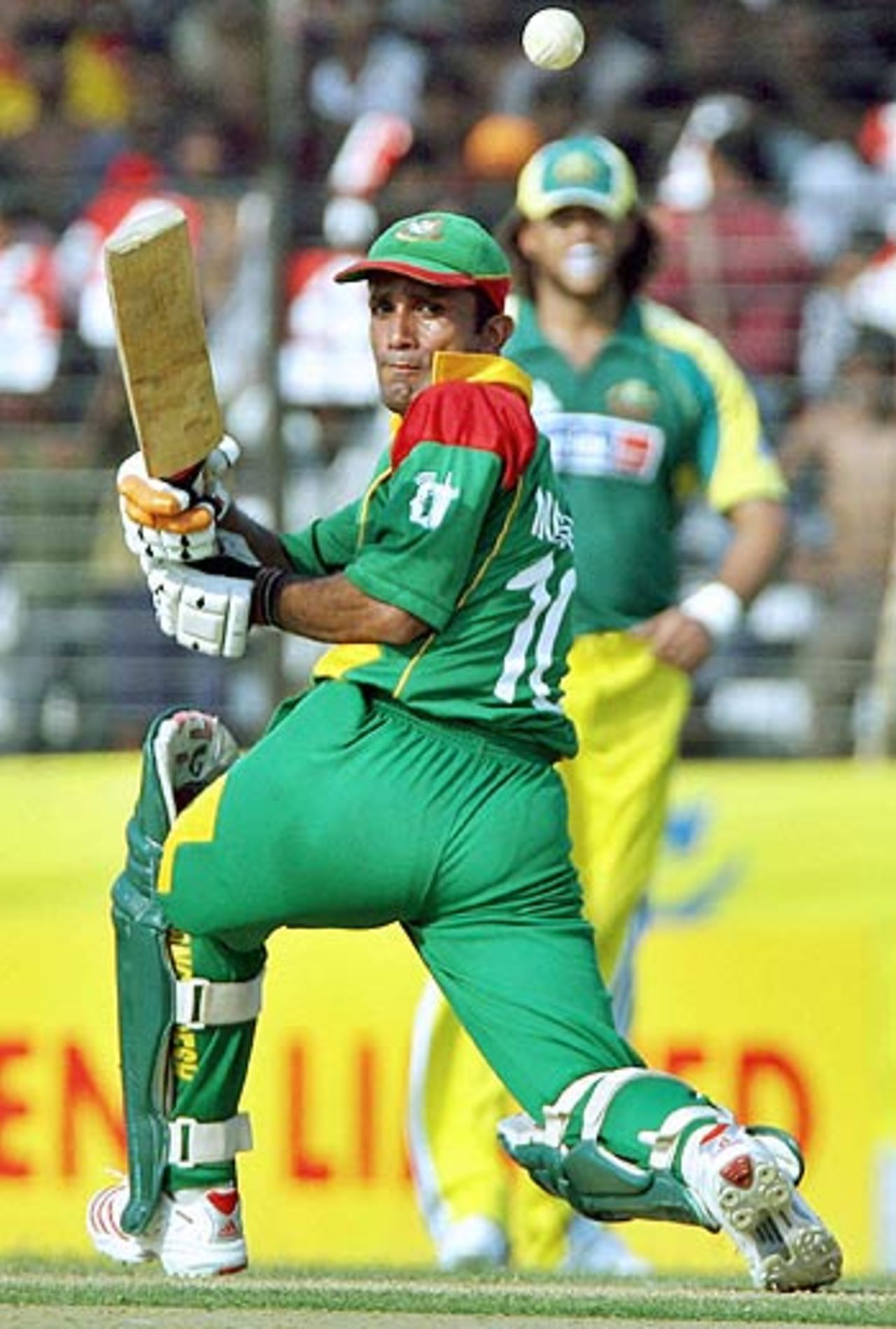 Khaled Mashud plays the sweep, Bangladesh v Australia, 2nd ODI, Fatullah, April 26, 2006