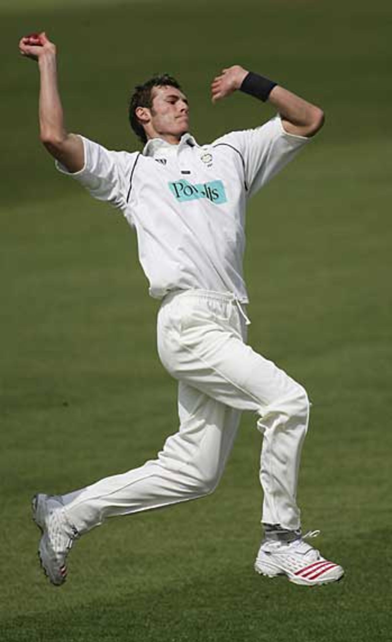Chris Tremlett approaches the crease, Hampshire v Sussex, Southampton, April 26, 2006