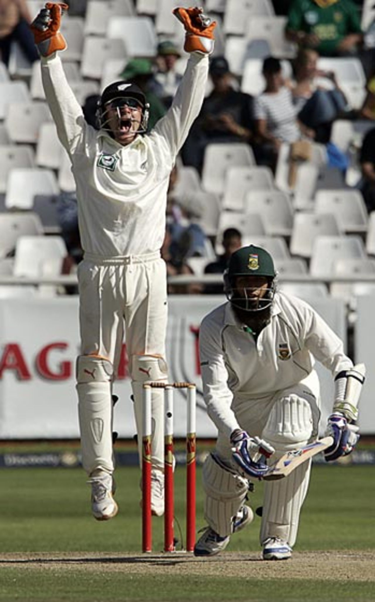 Hashim Amla's innings ends as Brendon McCullum celebrates, South Africa v New Zealand, 2nd Test, Cape Town, April 30, 2006