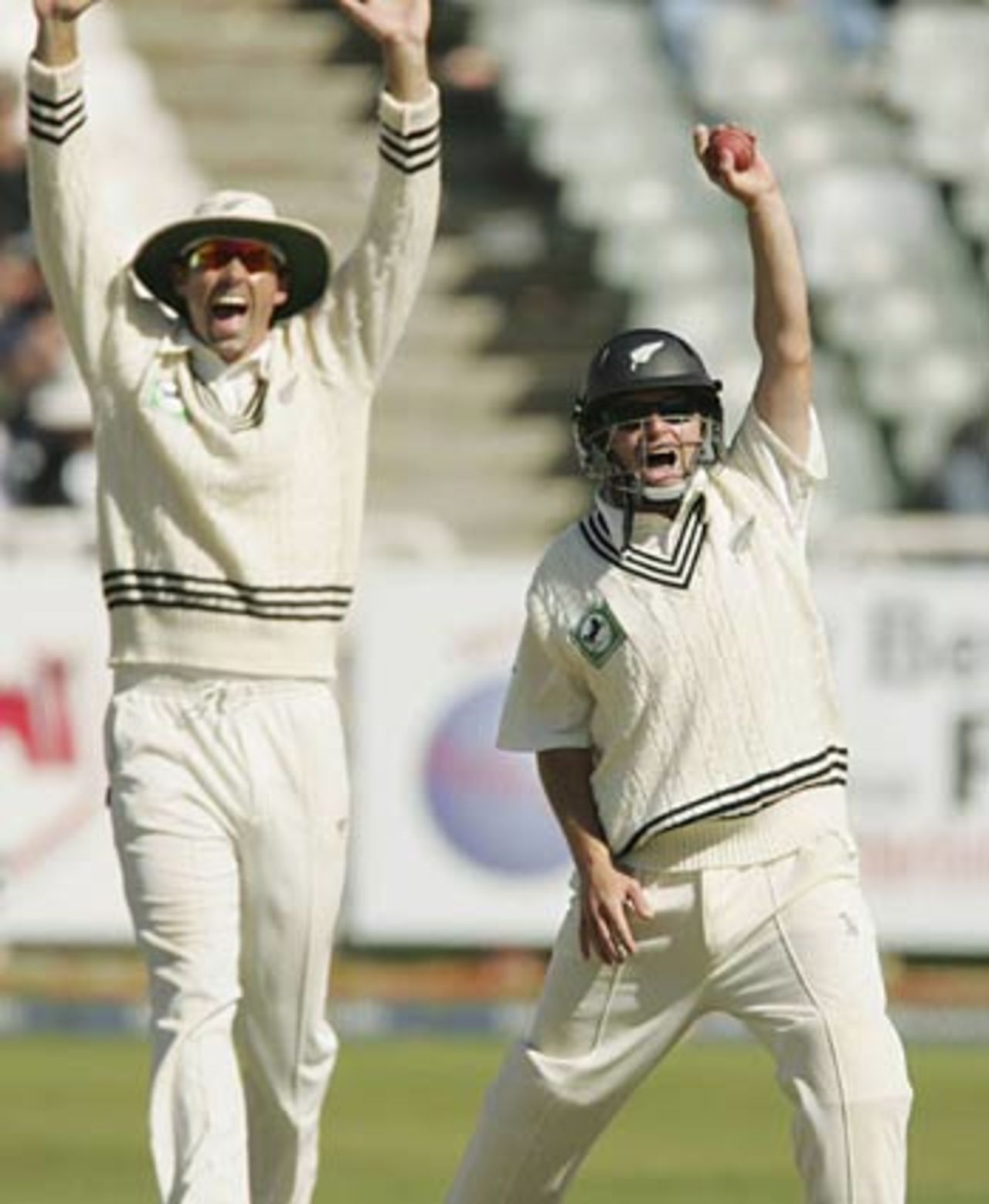 Stephen Fleming and Michael Papps appeal for AB de Villiers' wicket, South Africa v New Zealand, 2nd Test, Cape Town, April 30, 2006