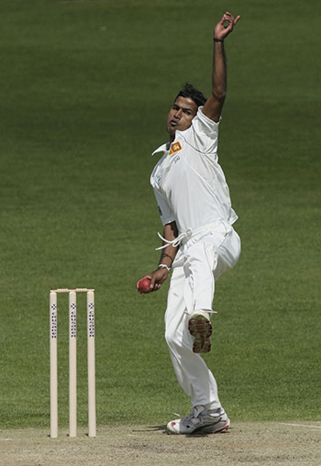 Nuwan Kulasekara bowls against England A, Sri Lankans v England A, Worcester, May 5, 2006