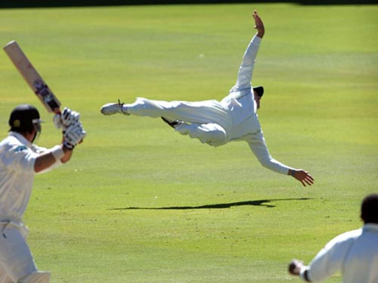 AB de Villiers attempts a flying catch off Stephen Fleming, but just misses a very tough chance, South Africa v New Zealand, 3rd Test, Johannesburg, May 6, 2006
