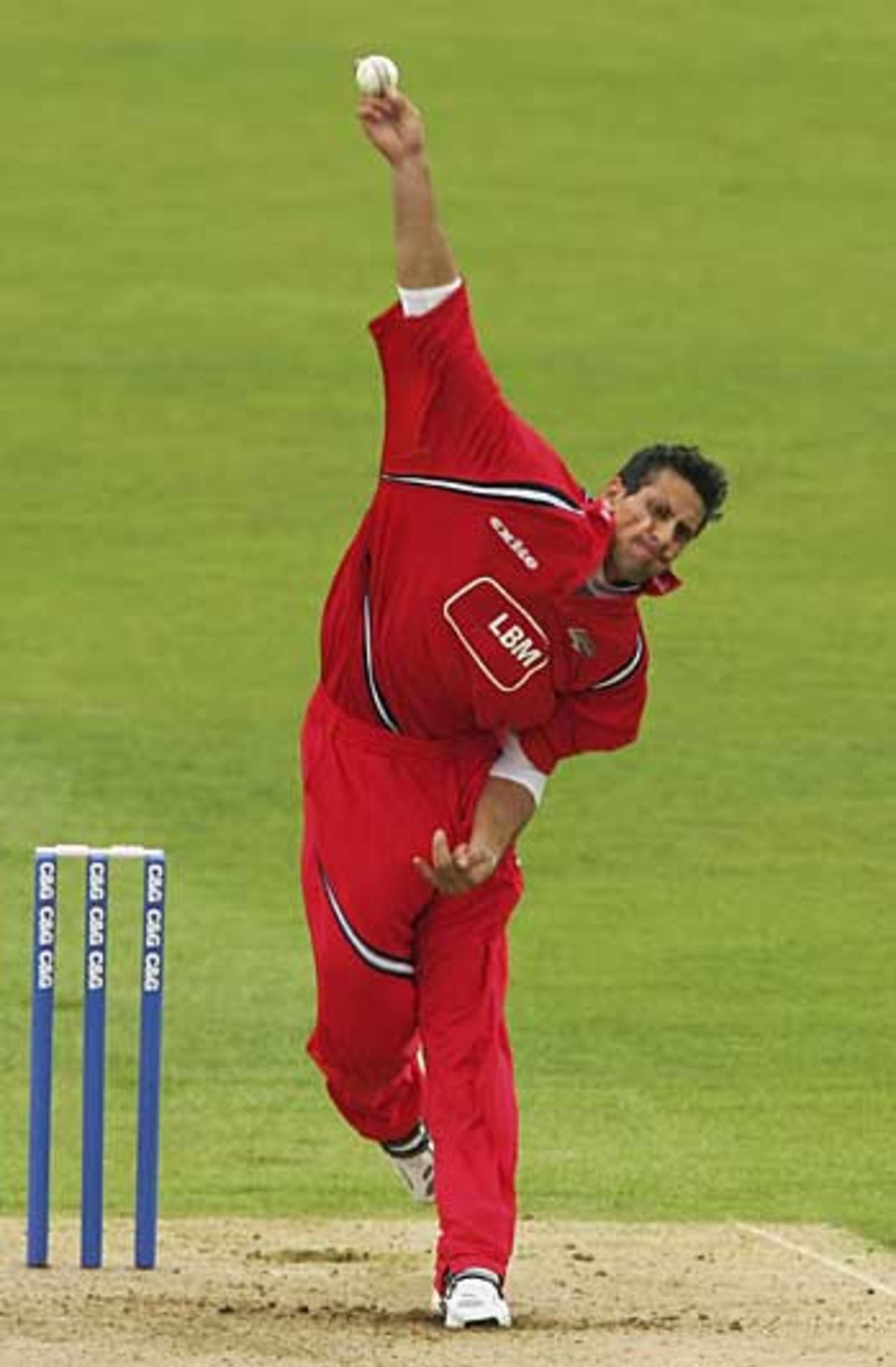 Sajid Mahmood flies into bowl, Northamptonshire v Lancashire, C&G Trophy, Northampton, May 7, 2006
