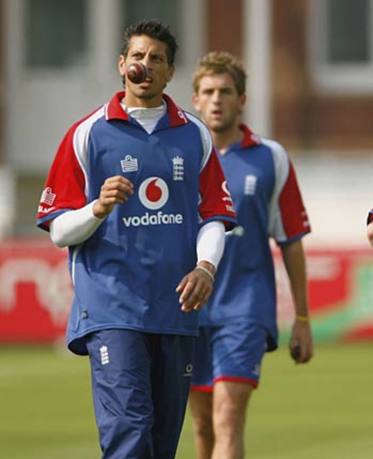 Sajid Mahmood is shadowed by Liam Plunkett as the England pacemen prepare for the first Test, Lord's, May 10, 2006
