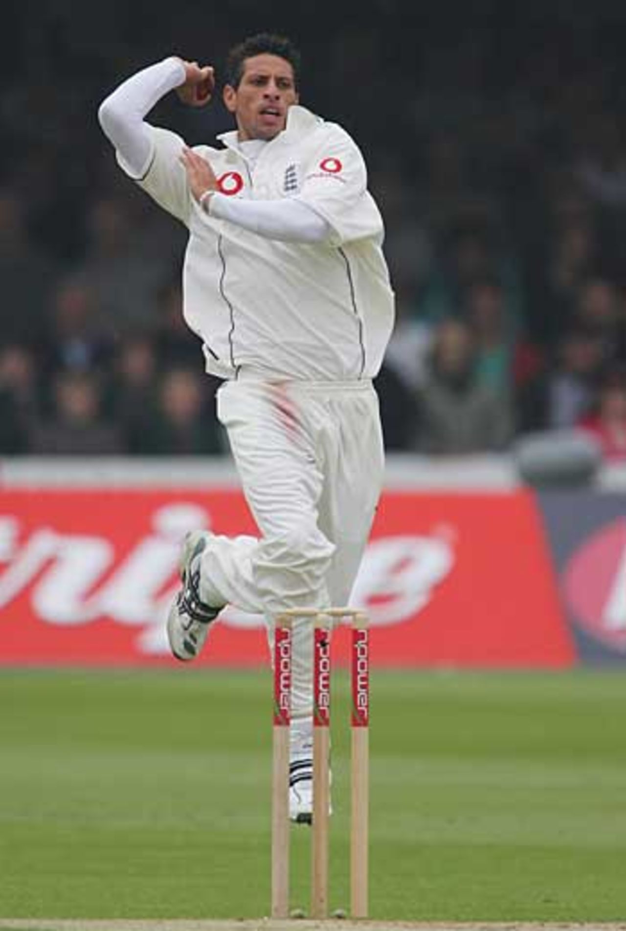 Sajid Mahmood roars into bowl, England v Sri Lanka, 1st Test, Lord's, May 13, 2006