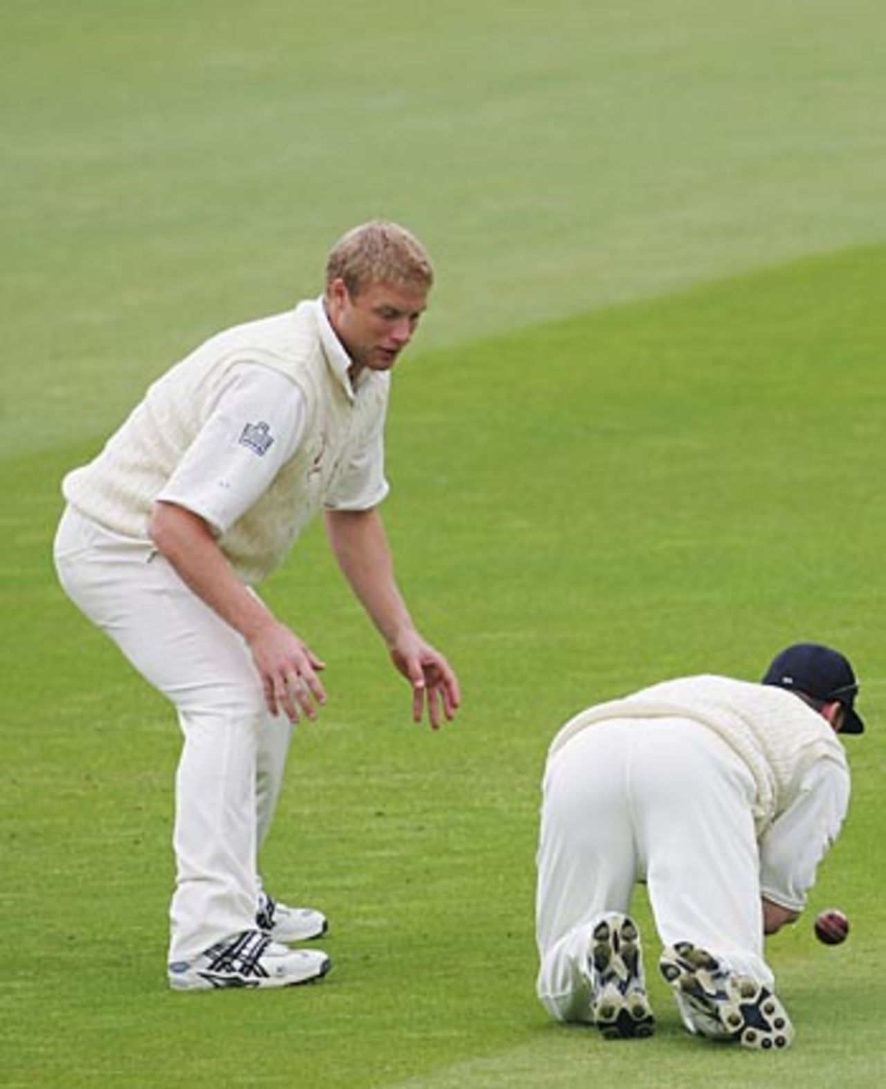 Andrew Flintoff looks on as Andrew Strauss drops another catch, England v Sri Lanka, 1st Test, Lord's, May 14, 2006