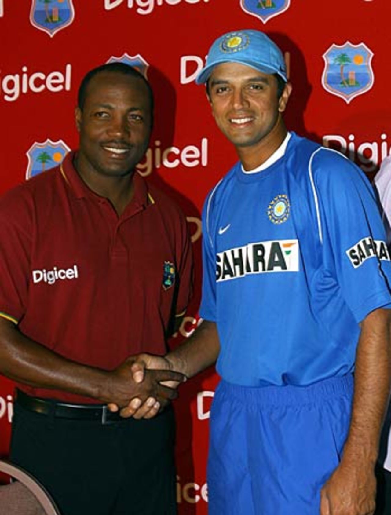 Brian Lara and Rahul Dravid shake hands ahead of the start of the ODI series, KIngston, May 17, 2006
