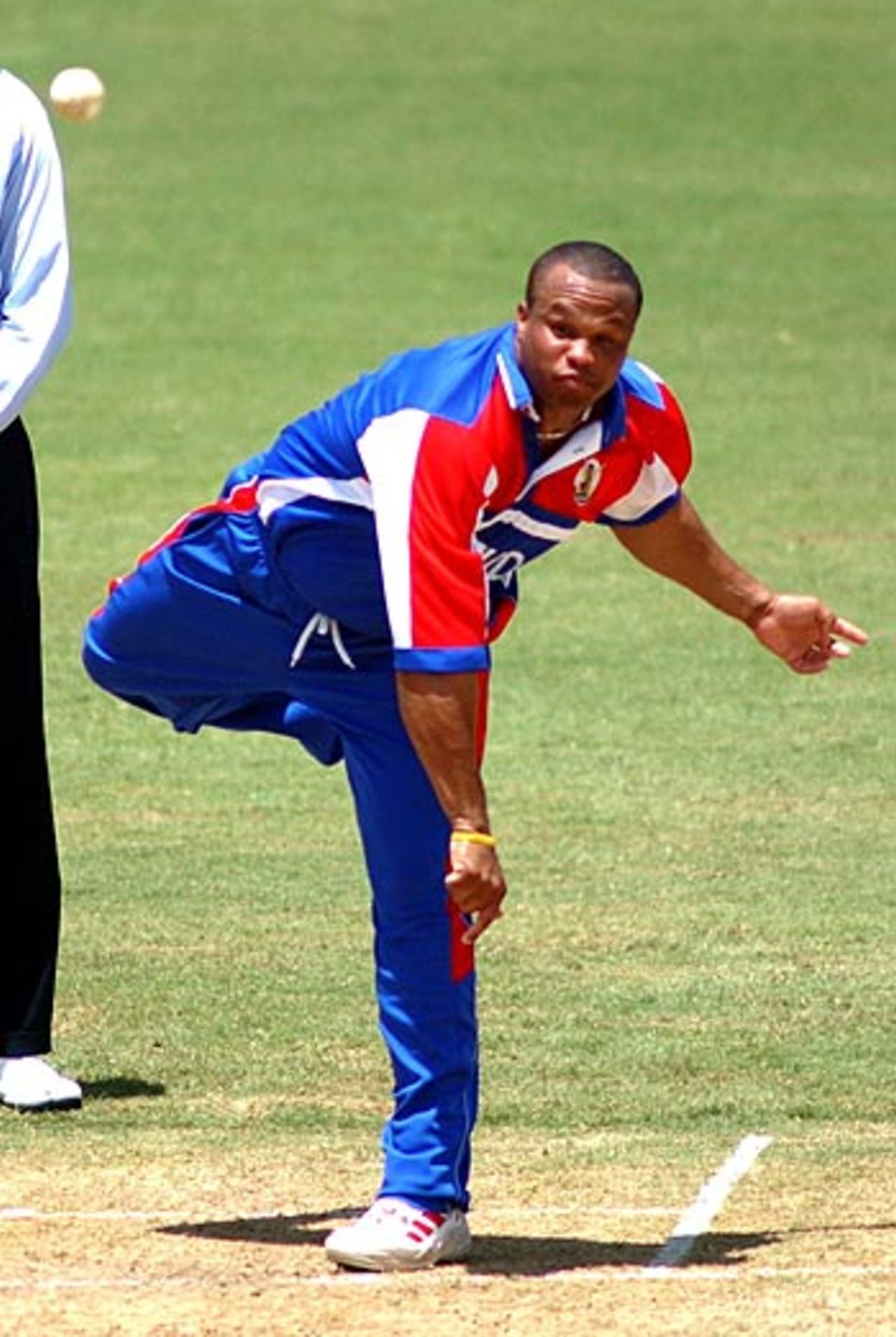 Irvine Romaine in action, Bermuda v Zimbabwe, Tri-Nation ODI, Trinidad, May 18, 2006