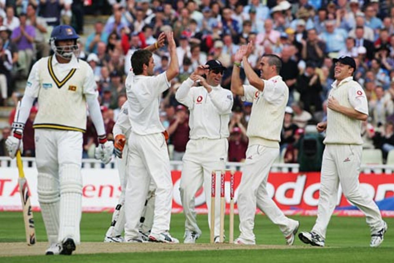 England congratulate Liam Plunkett as he removes Michael Vandort, England v Sri Lanka, 2nd Test, Edgbaston, May 25, 2006