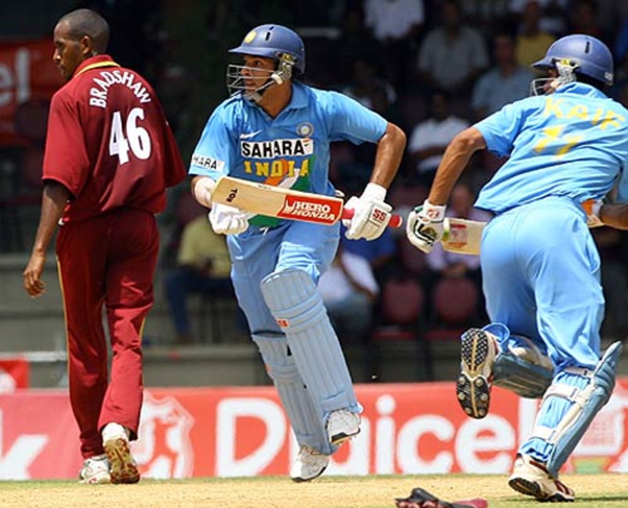 Yuvraj Singh and Mohammad Kaif added 80 runs for the fourth wicket, West Indies v India, 4th ODI, Trinidad, May 26, 2006