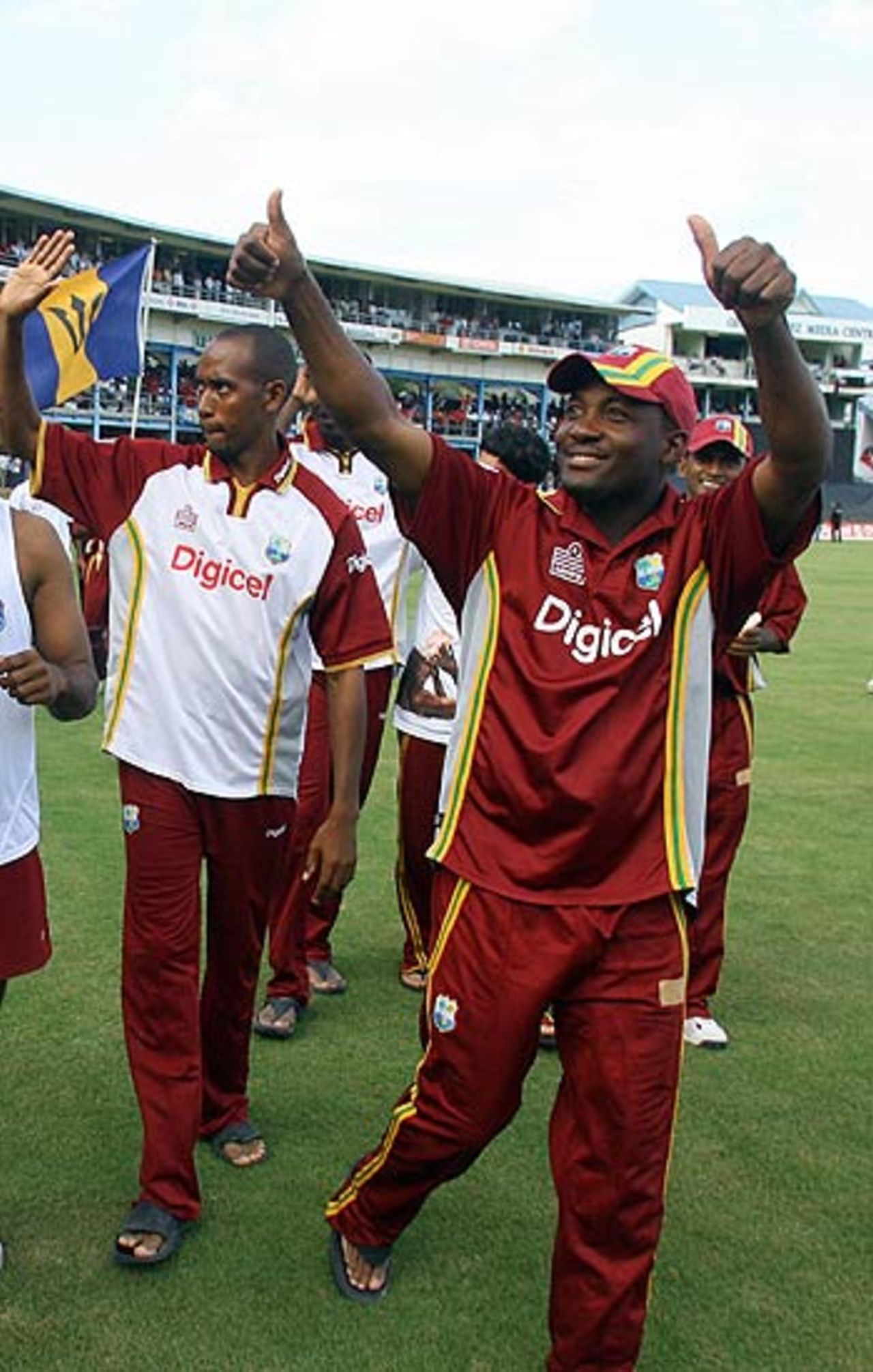 Brian Lara leads the lap of victory after West Indies' spirited win, West Indies v India, 4th ODI, Trinidad, May 26, 2006