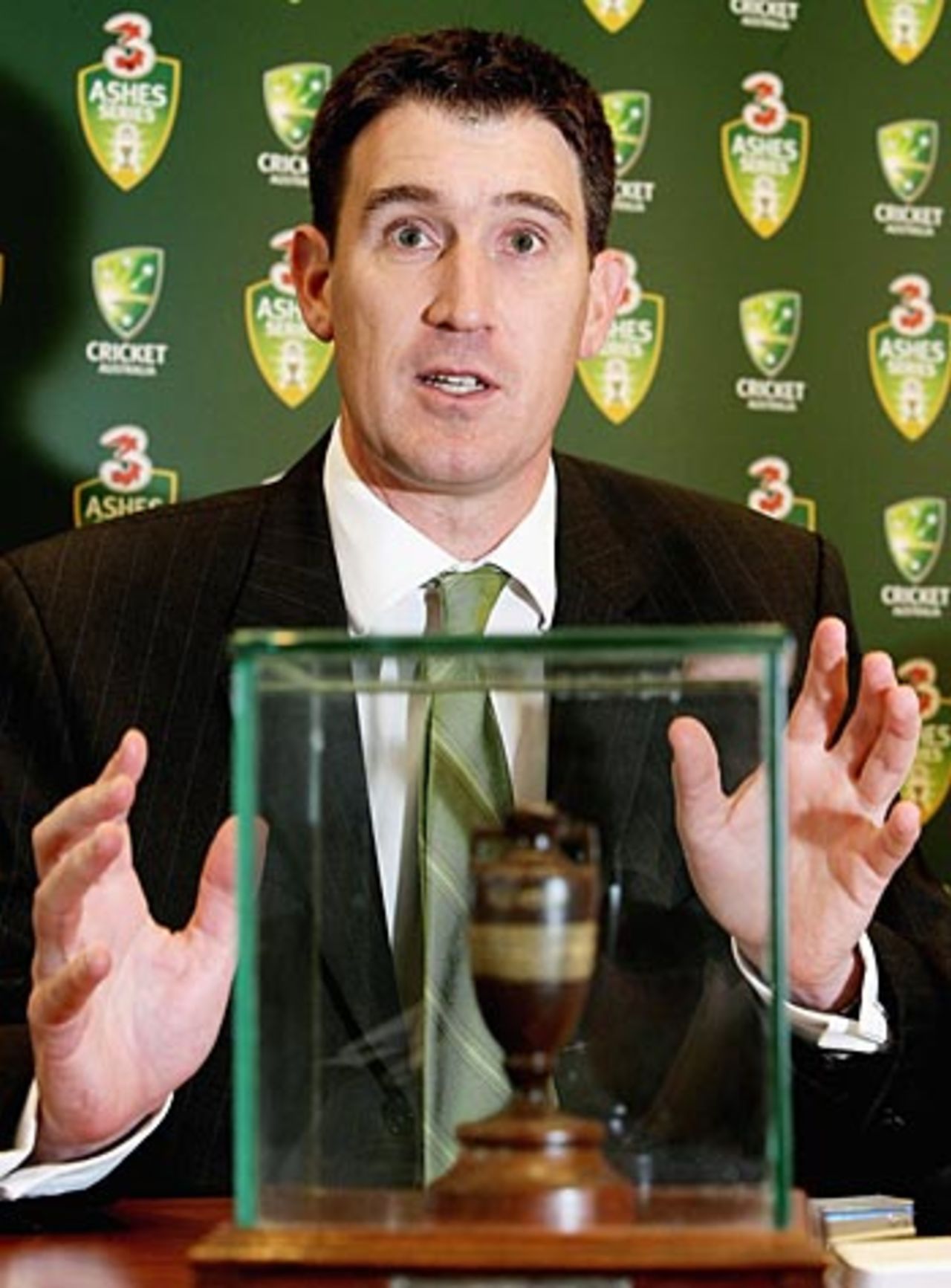 Under fire: Cricket Australia CEO James Sutherland answers media questions about Ashes ticket sales, Melbourne, June 1, 2006