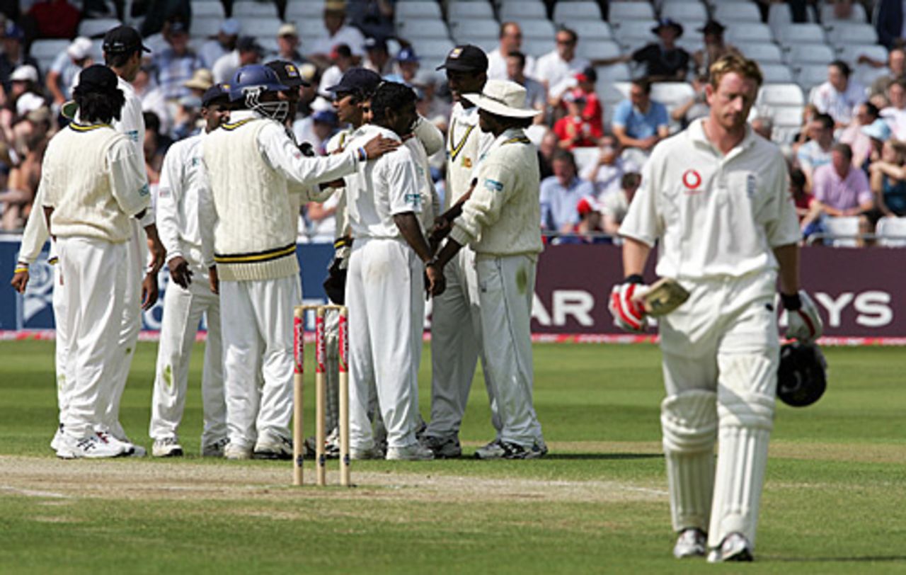 Paul Collingwood trudges off after hammering a ball into into his boot, and into the waiting hands of Tillakaratne Dilshan, England v Sri Lanka, 3rd Test, Trent Bridge, June 5, 2006