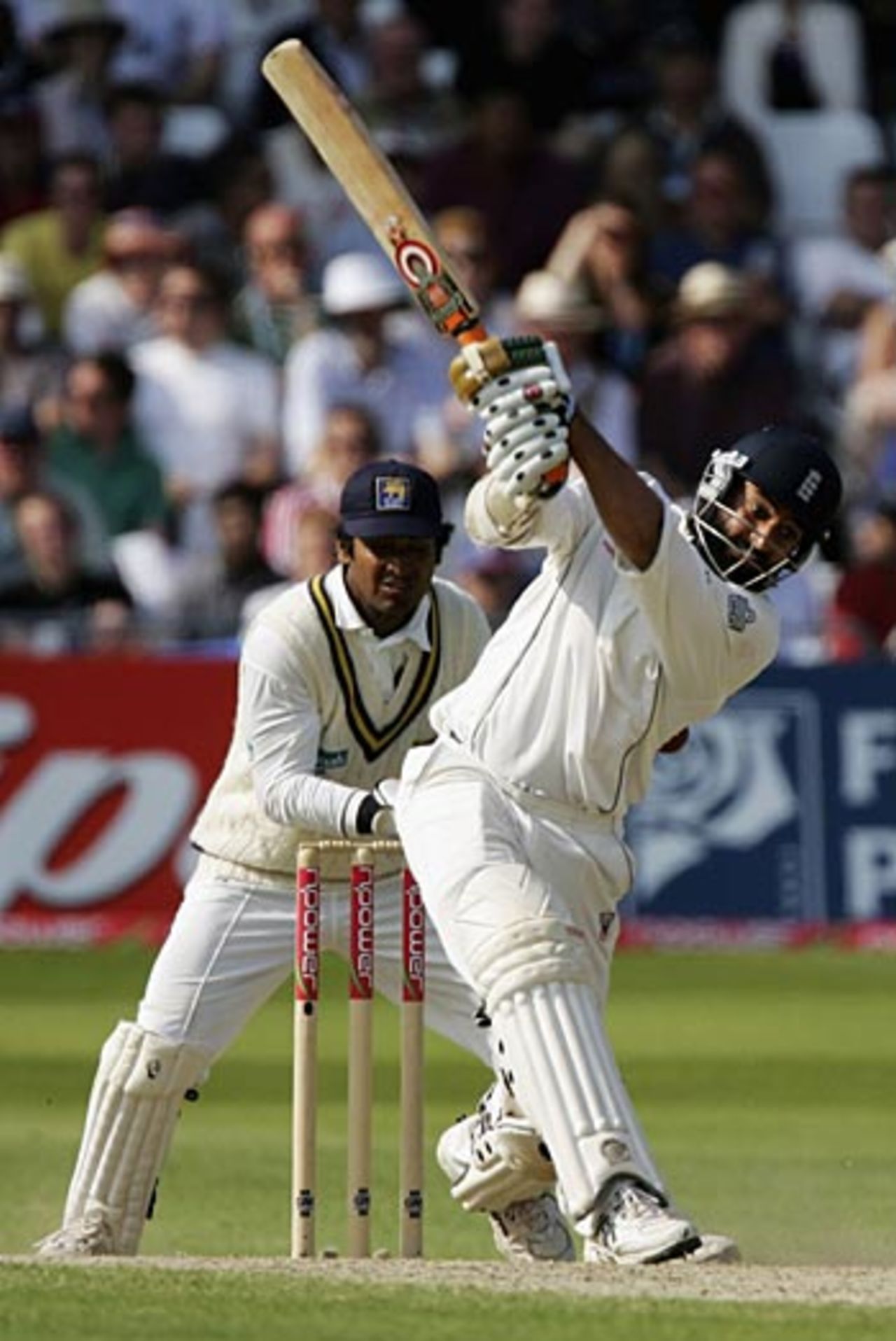 Monty Panesar swings merrily, England v Sri Lanka, 3rd Test, Trent Bridge, June 5, 2006