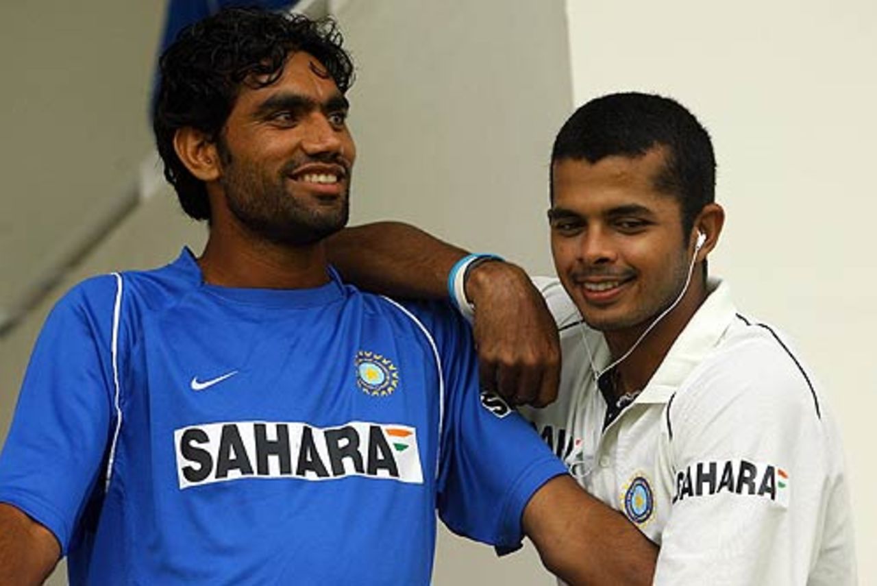Munaf Patel and Sreesanth share a light moment, West Indies v India, 2nd Test, St Lucia, 4th day, June 13, 2006