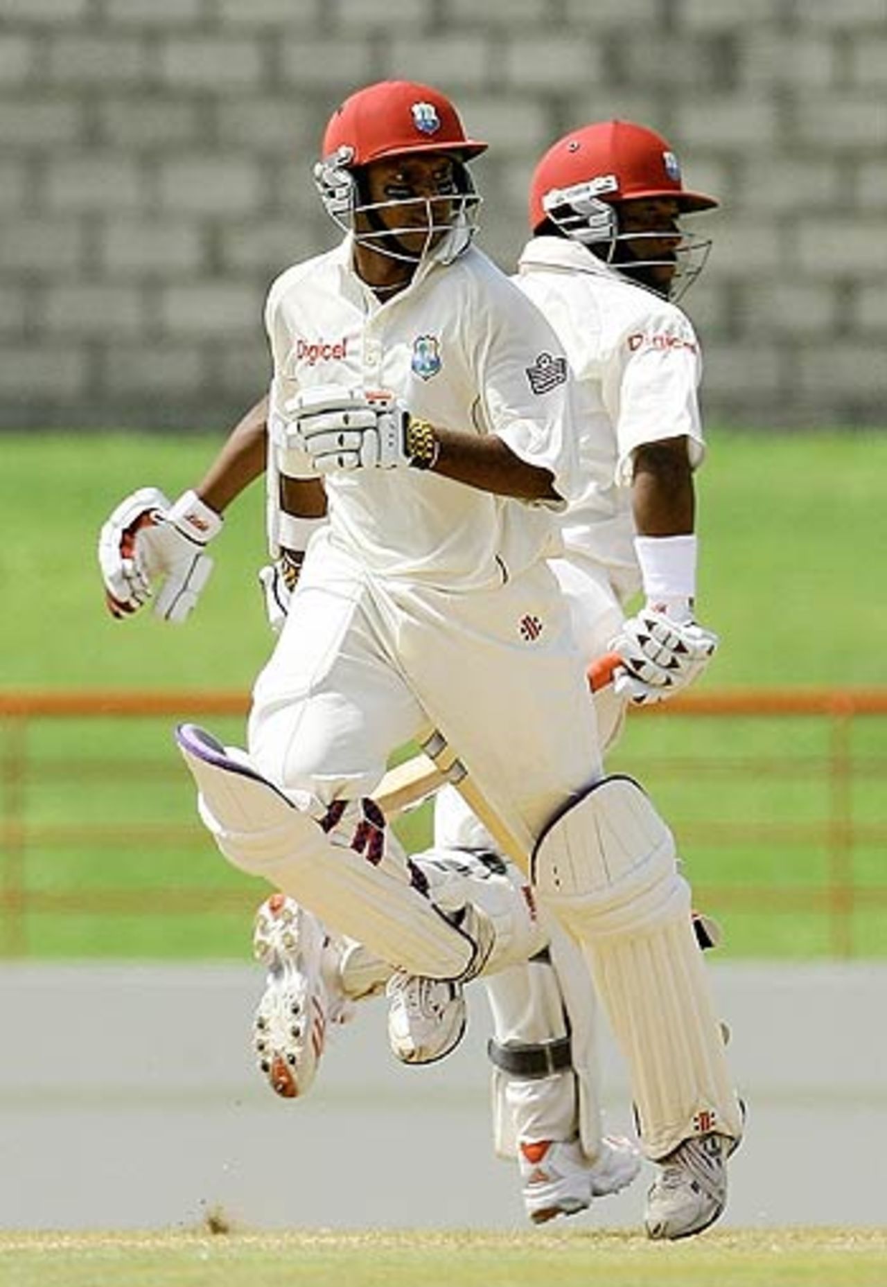 Shivnarine Chanderpaul and Brian Lara frustrate the bowlers, West Indies v India, 2nd Test, St Lucia, 5th day, June 14, 2006