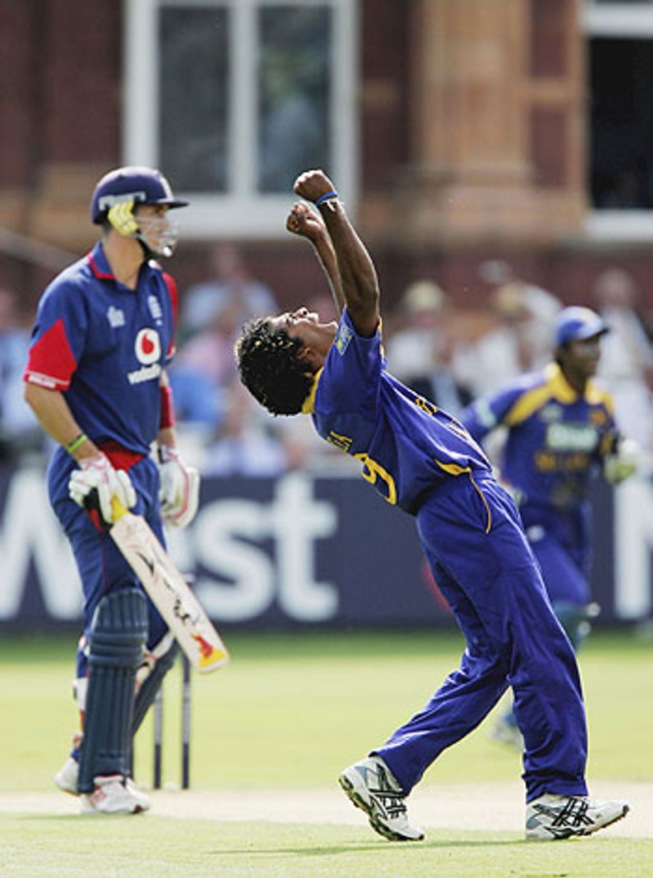 Lasith Malinga removes the dangerous Kevin Pietersen for 10, England v Sri Lanka, 1st ODI, Lord's, June 17, 2006