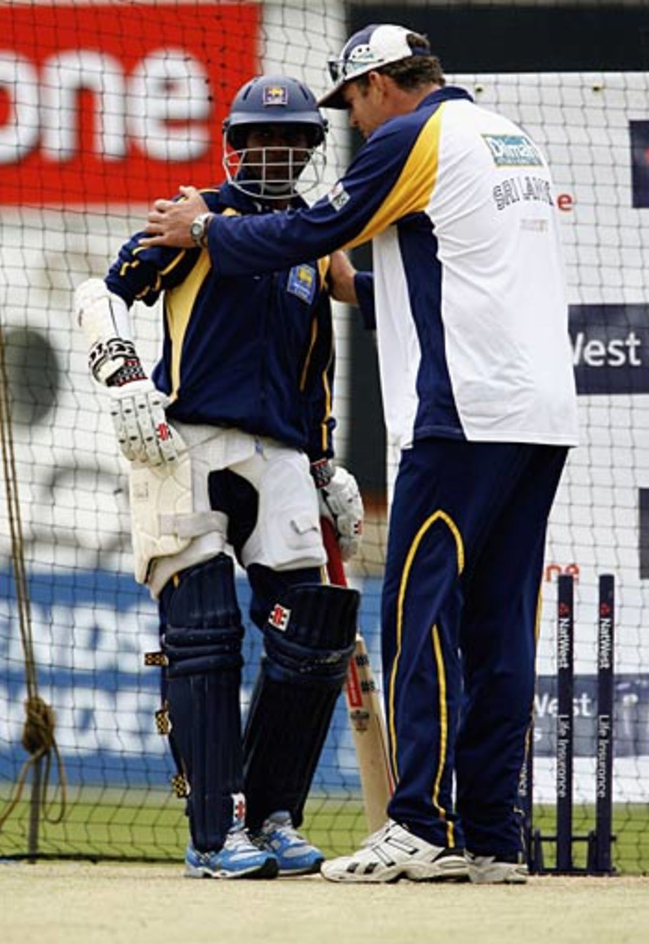 Tom Moody gives Upul Tharanga some advice during Sri Lanka's net session, The Oval, June 19, 2006