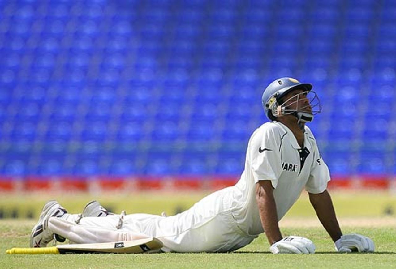 VVS Laxman gets rid of some stiffness, West Indies v India, 3rd Test, St Kitts, 4th day, June 25, 2006