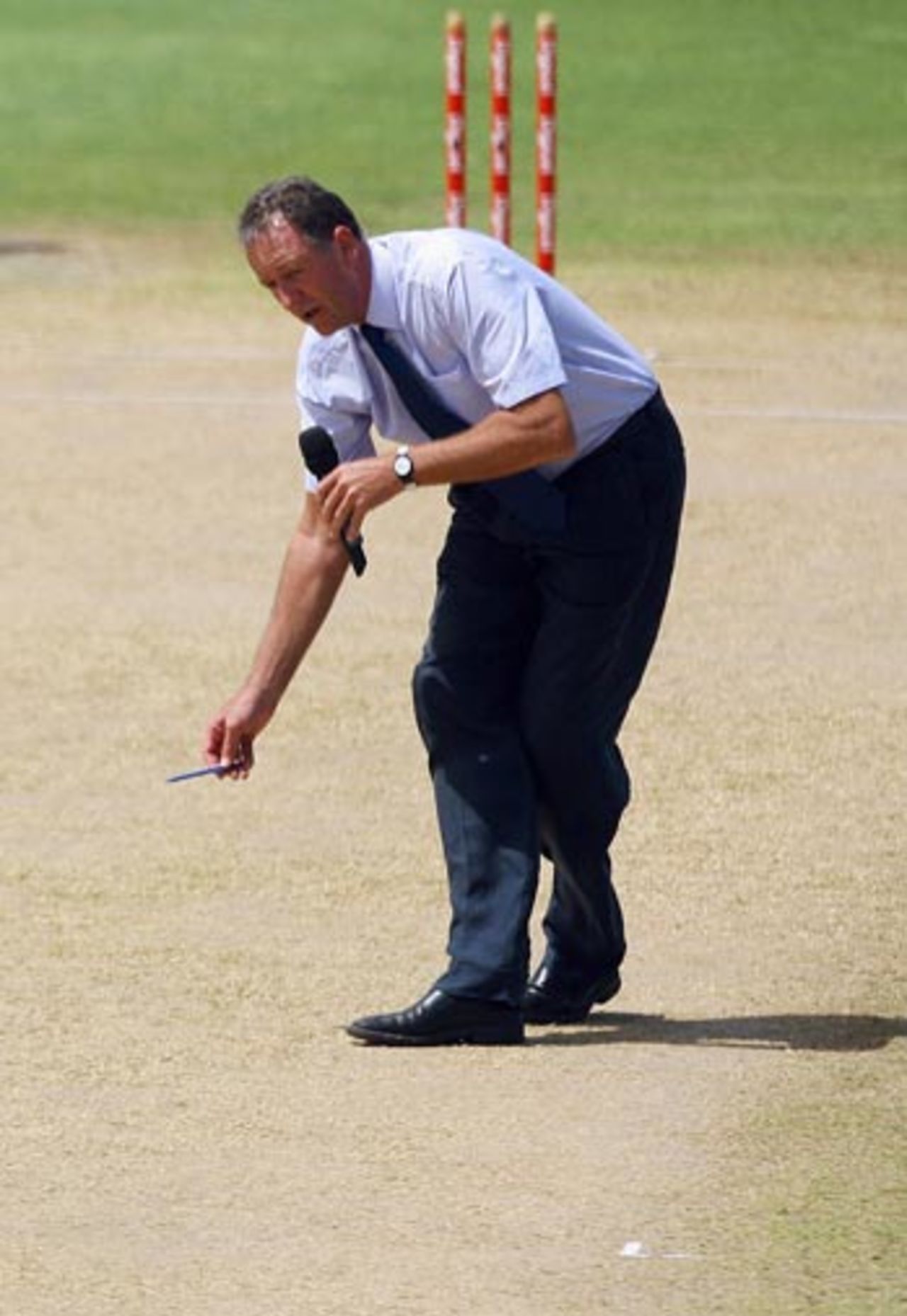 Jeremy Coney does the pitch report ahead of the third Test between West Indies and India, St Kitts, June 22, 2006