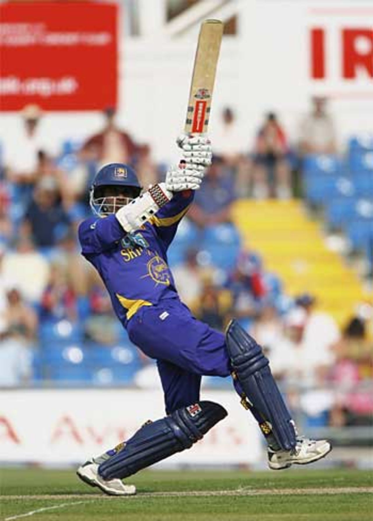 Upul Tharanga hits out on his way to a century, England v Sri Lanka, 5th ODI, Headingley, July 1, 2006