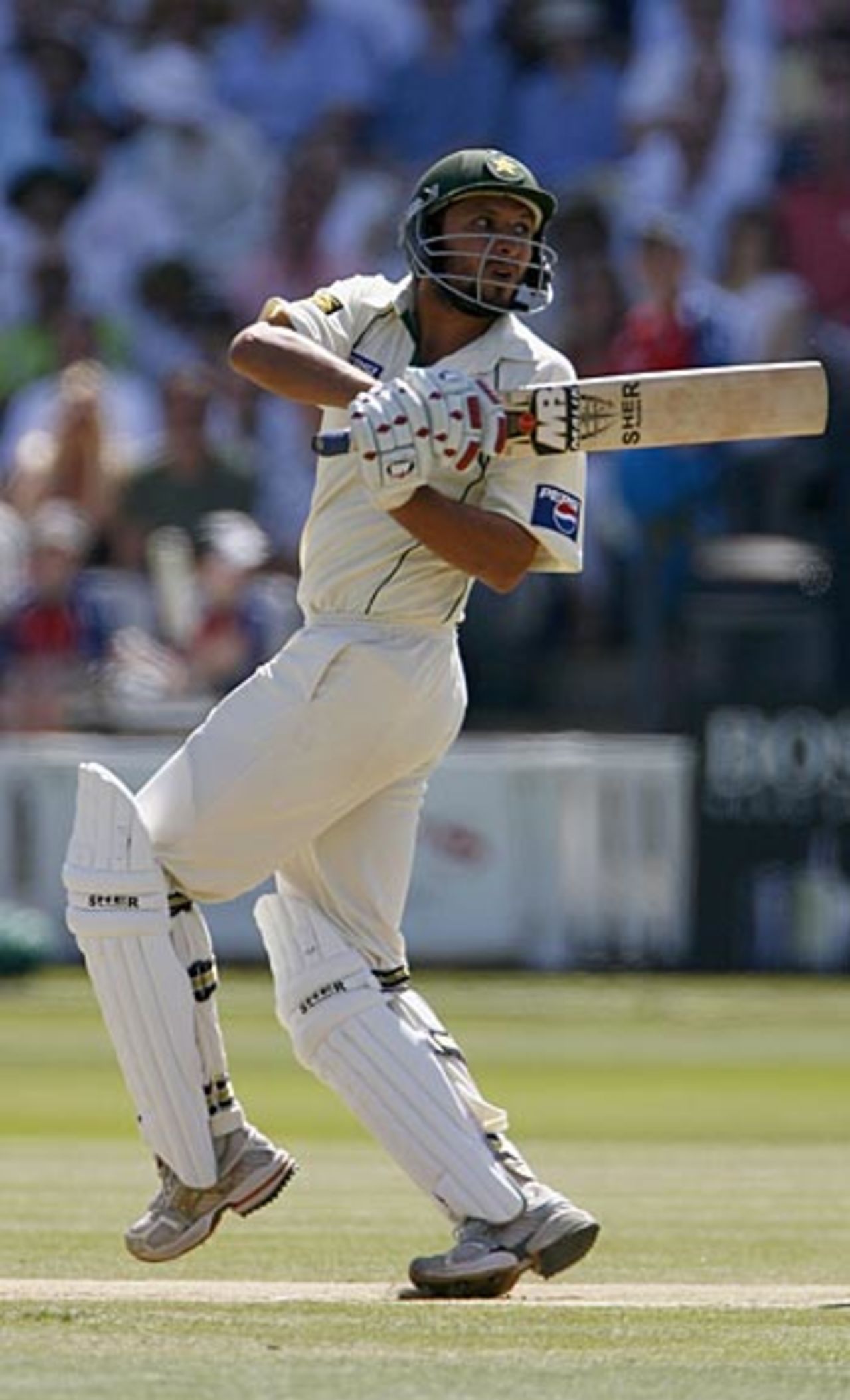 Shahid Afridi edges over the wicketkeeper for four, England v Pakistan, 1st Test, Lord's, July 16, 2006