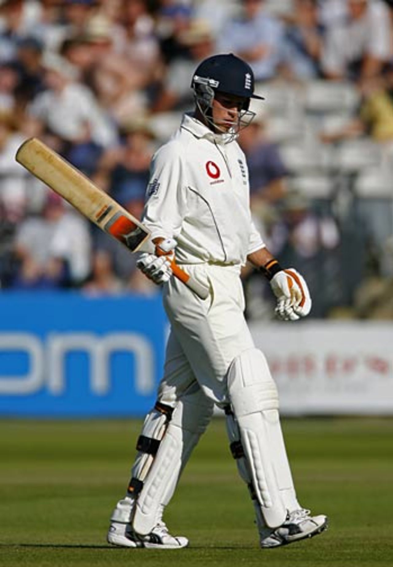 Geraint Jones's poor run continued as he fell for 16 late in the day, England v Pakistan, 1st Test, Lord's, July 16, 2006