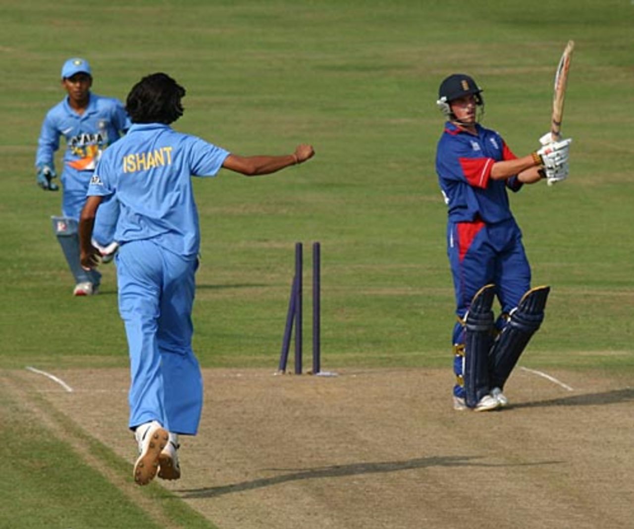 Ishant Sharma cleans up Steven Mullaney, England U-19 v India U-19, 3rd ODI, Cardiff, July 21, 2006
