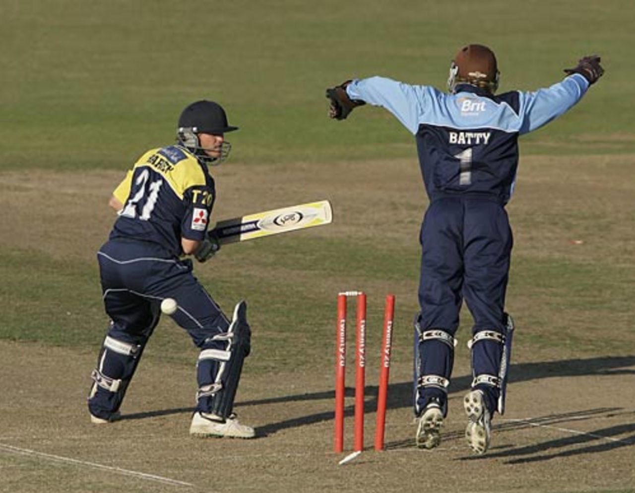 Ian Harvey is bowled by Anil Kumble as Surrey get close to victory, Gloucestershire v Surrey, Twenty20 Quarter-final, Bristol, July 24, 2006