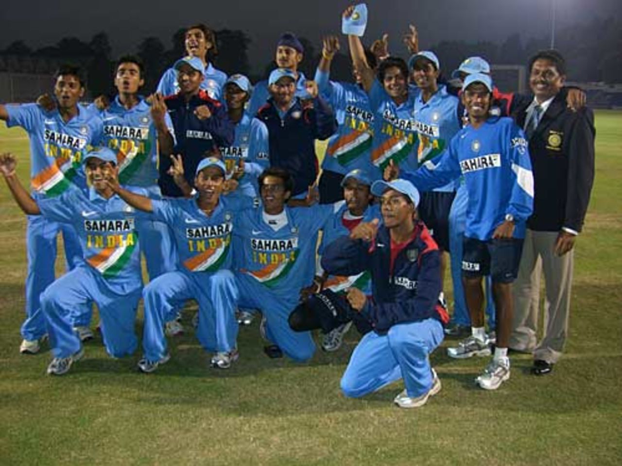 India Under-19s celebrate their 3-0 cleansweep, third ODI, Sophia Gardens, 21 July, 2006
