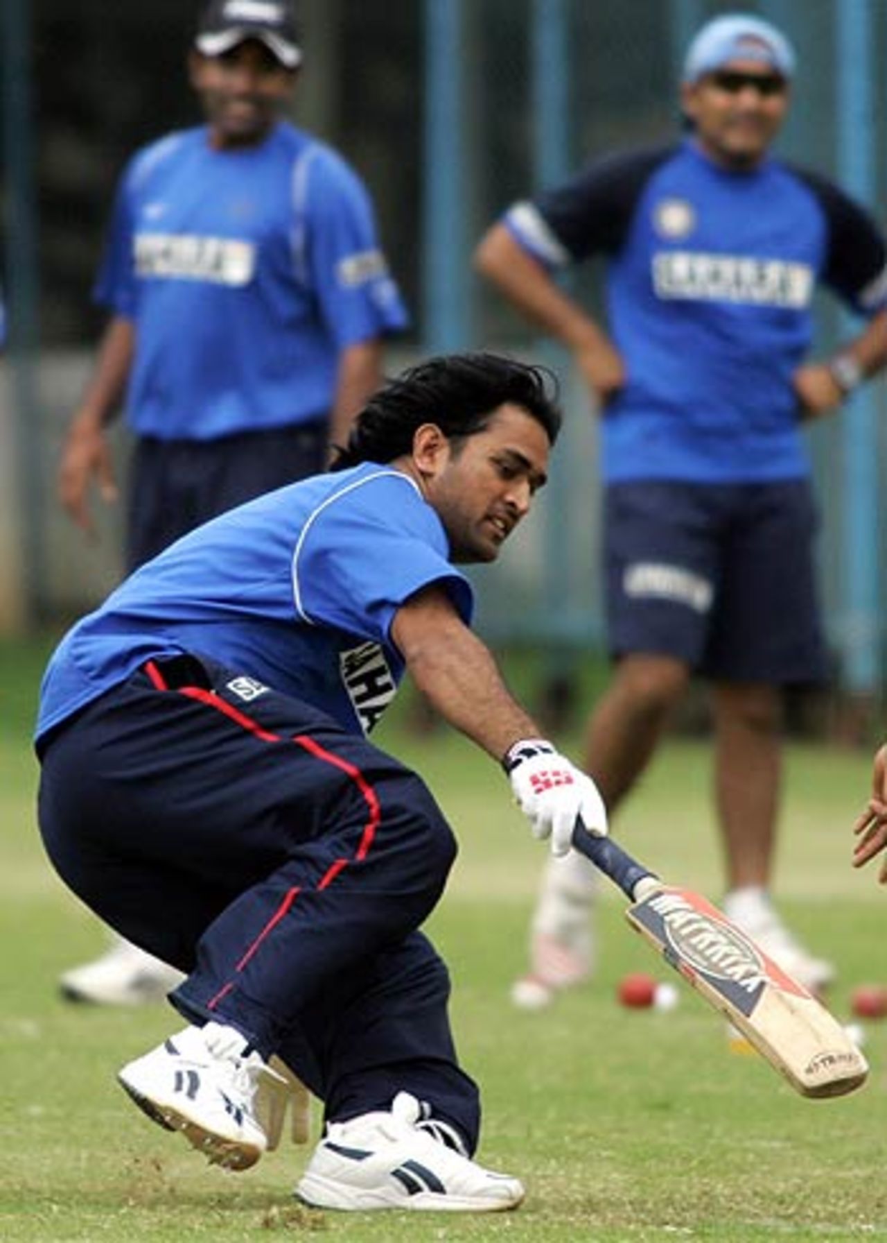 Mahendra Singh Dhoni makes it from Point A to Point B with bat in hand, National Cricket Academy, Bangalore, August 1, 2006
