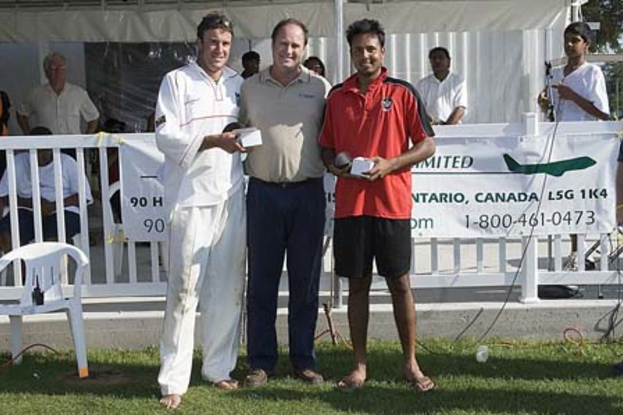 Geoff Barnett (Canada) and Umar Bhatti (Canada) receive their Marville Travel Man of the Match Award from ICC HP, Manager, Richard Done, Intercontinental Cup  Kenya v Canada, July 29,30,31,August 1 2006