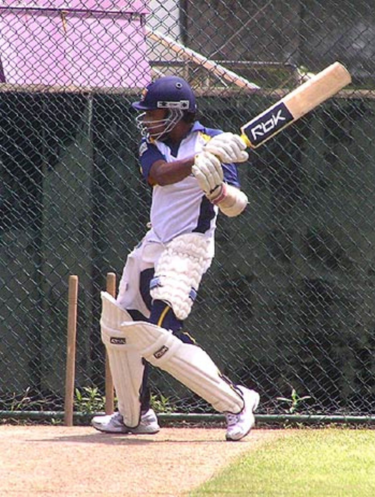 Mahela Jayawardene bats at the Sinhalese Sports Club nets ahead of the second Test, Colombo, August 3, 2006
