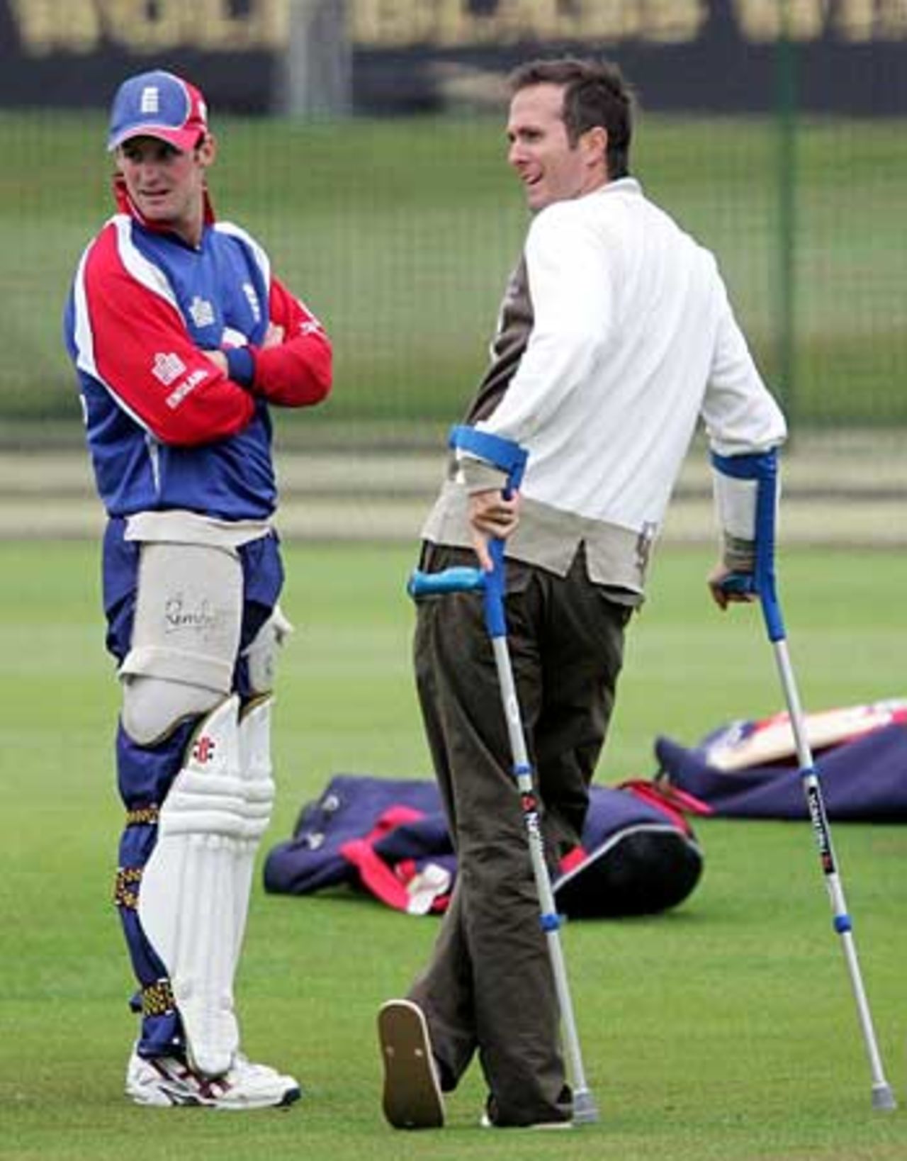 Andrew Strauss chats to the injured Michael Vaughan as England prepare for the third Test, Headingley, August 3, 2006