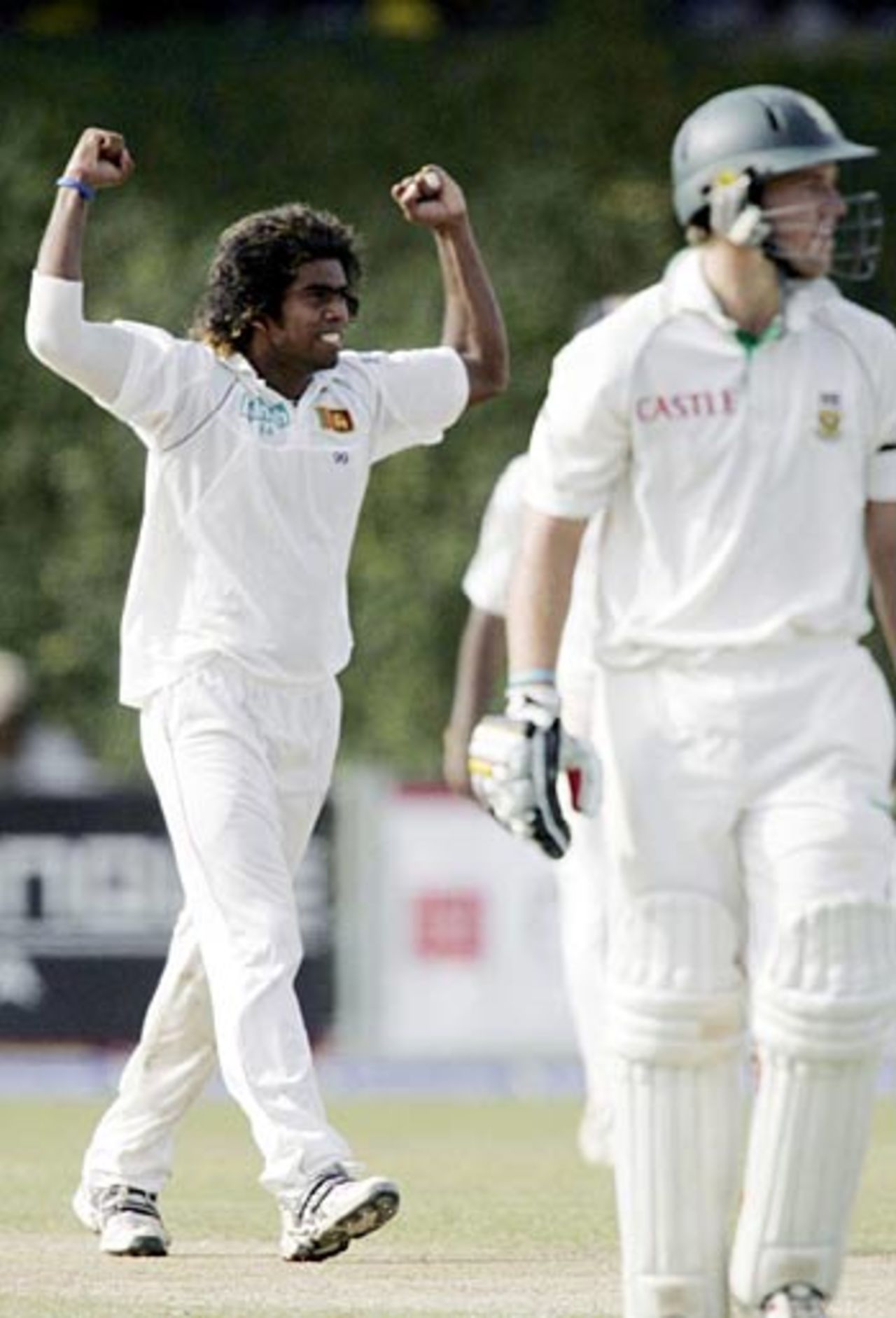 Lasith Malinga removes AB de Villiers for 95, Sri Lanka v South Africa, 2nd Test, Colombo, August 4, 2006