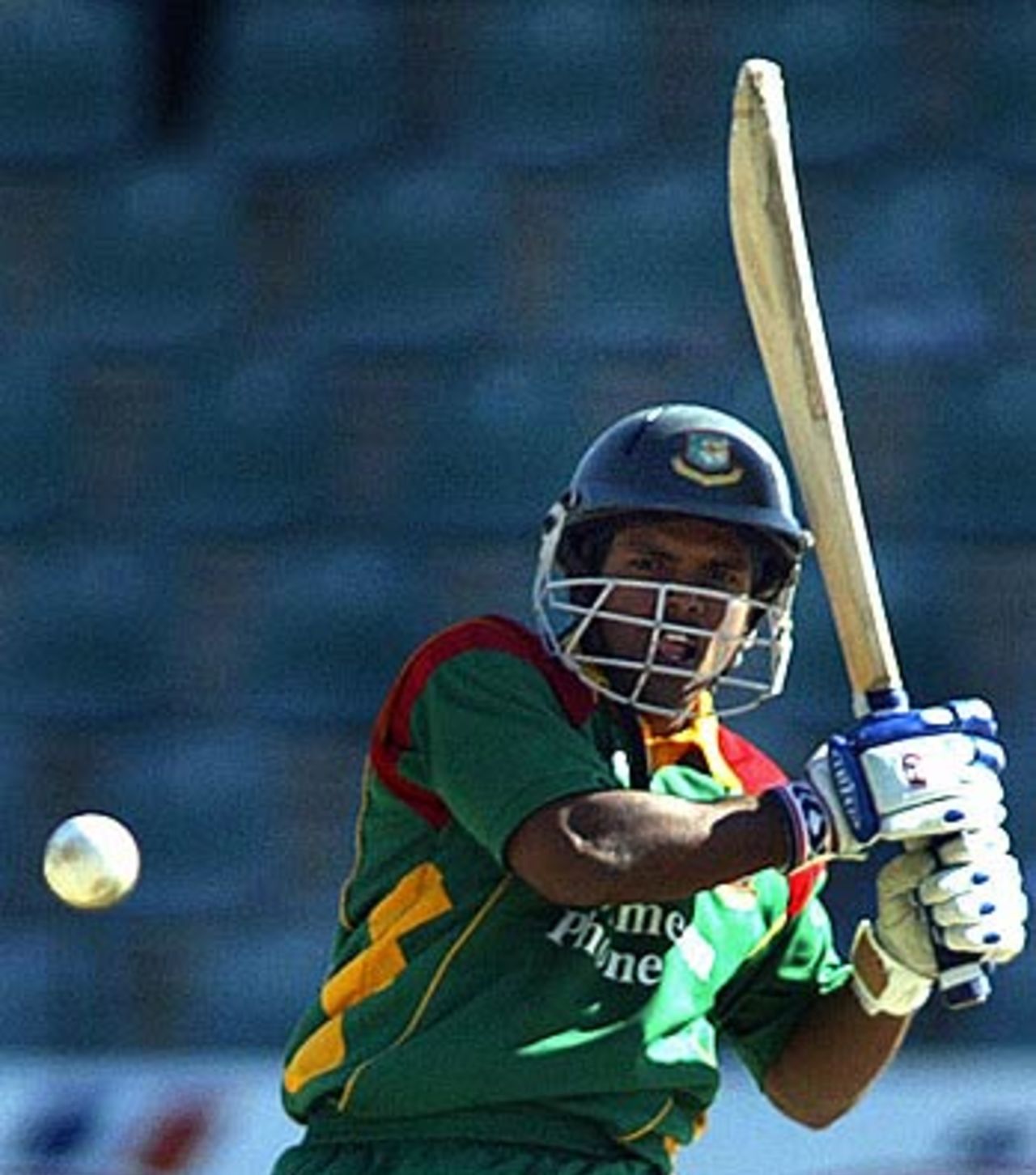 Rajin Saleh pulls with ease, Zimbabwe v Bangladesh, 5th ODI, Harare, August 6, 2006