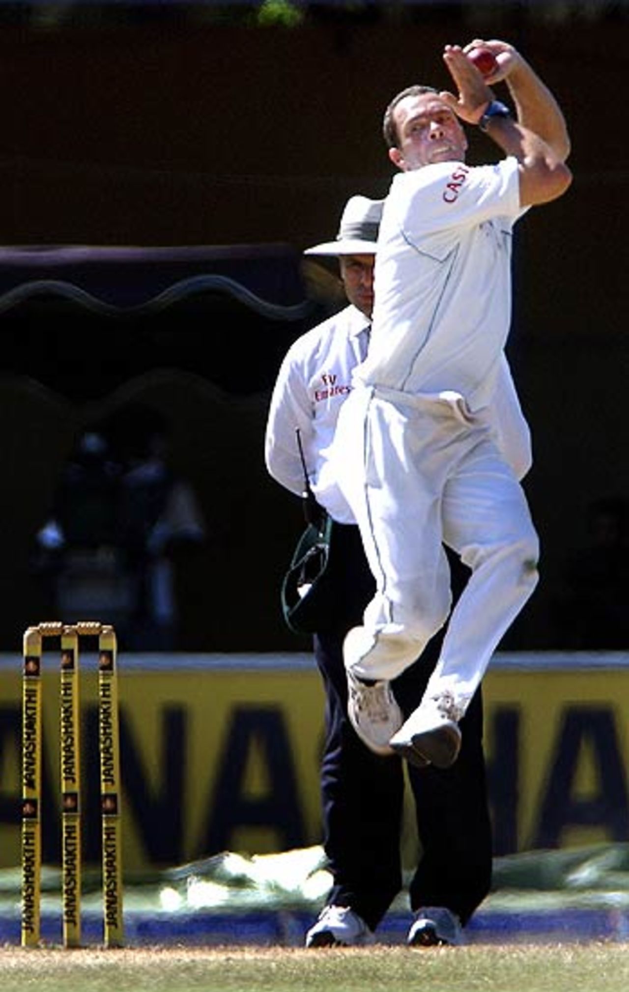 Nicky Boje in action on the fourth day in Colombo, Sri Lanka v South Africa, 2nd Test, Colombo, 4th day, August 7, 2006