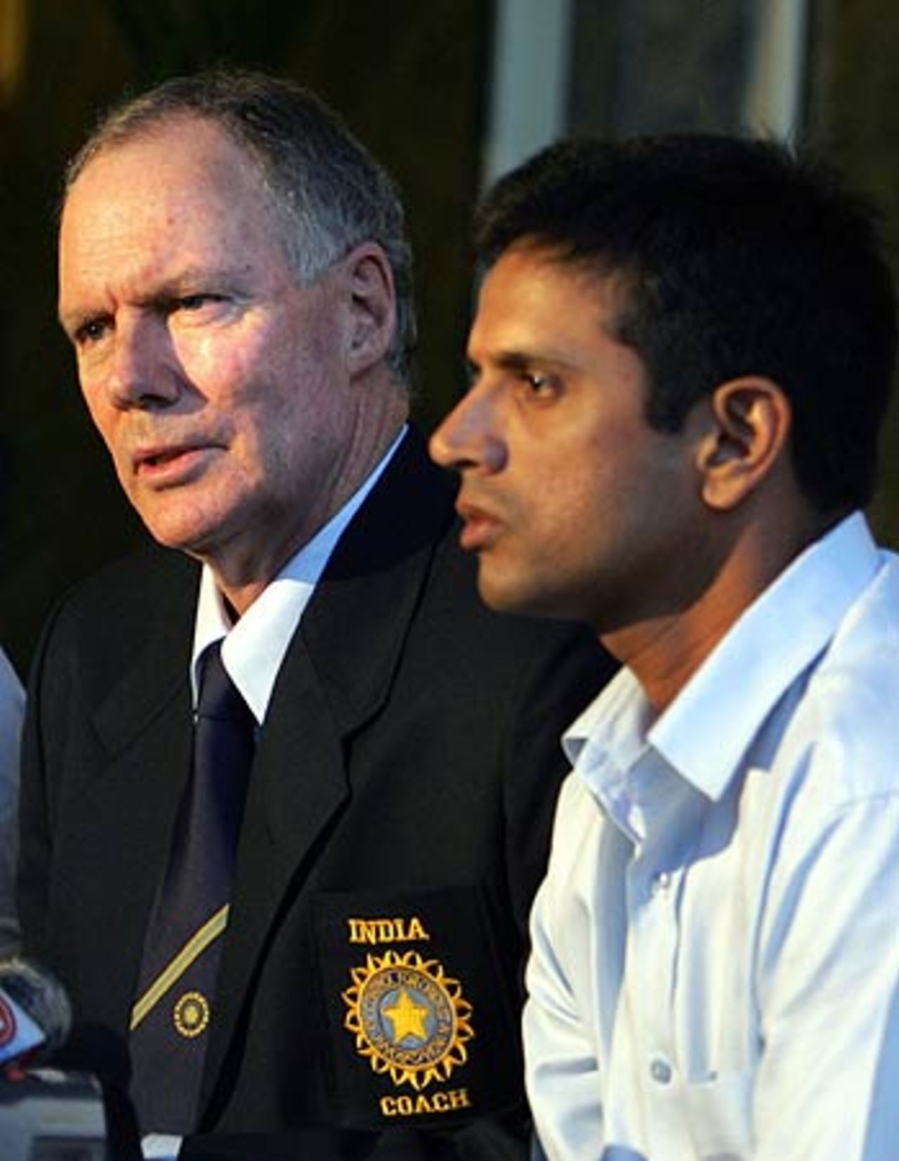 Rahul Dravid and Greg Chappell address a press conference in Bangalore prior to the team's departure to Sri Lanka, August 10, 2006
