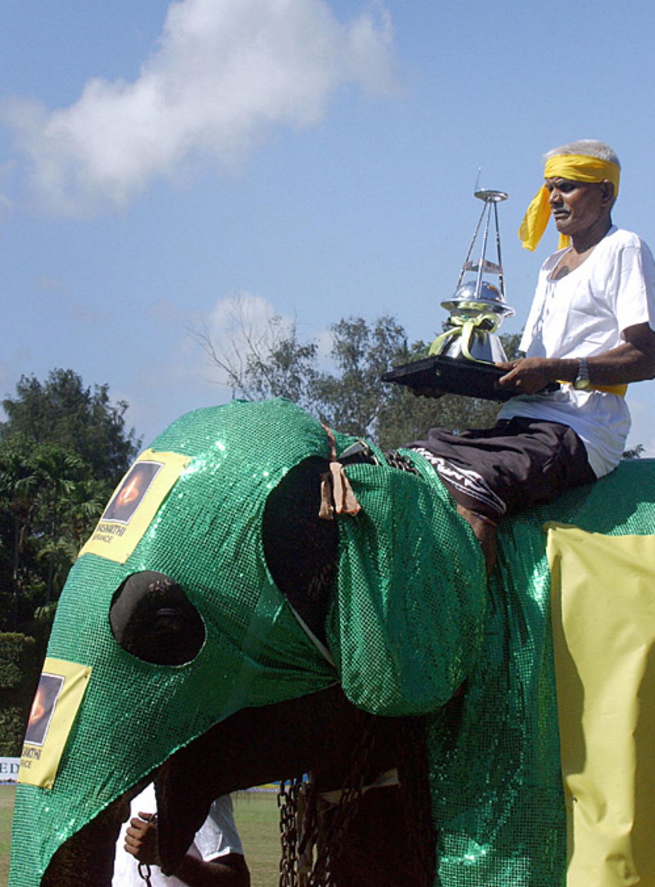 An elephant delivers the Test trophy, Sri Lanka v South Africa, 2nd Test, Colombo, 5th day, August 8, 2006