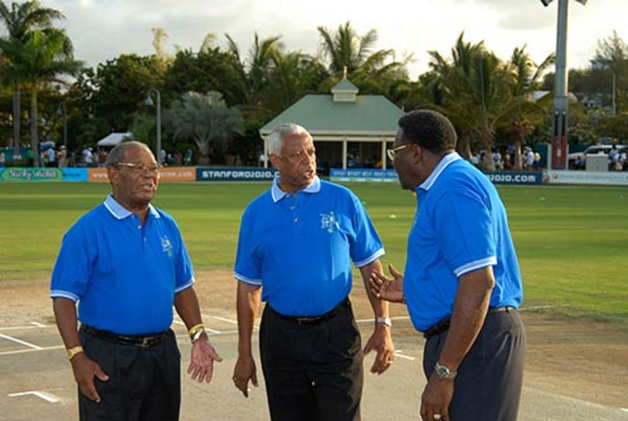 Sir Everton Weekes, Lance Gibbs and Clive Lloyd discuss the
impending encounter, Guyana v Trinidad & Tobago, Stanford 20/20 Final, August 13, 2006 