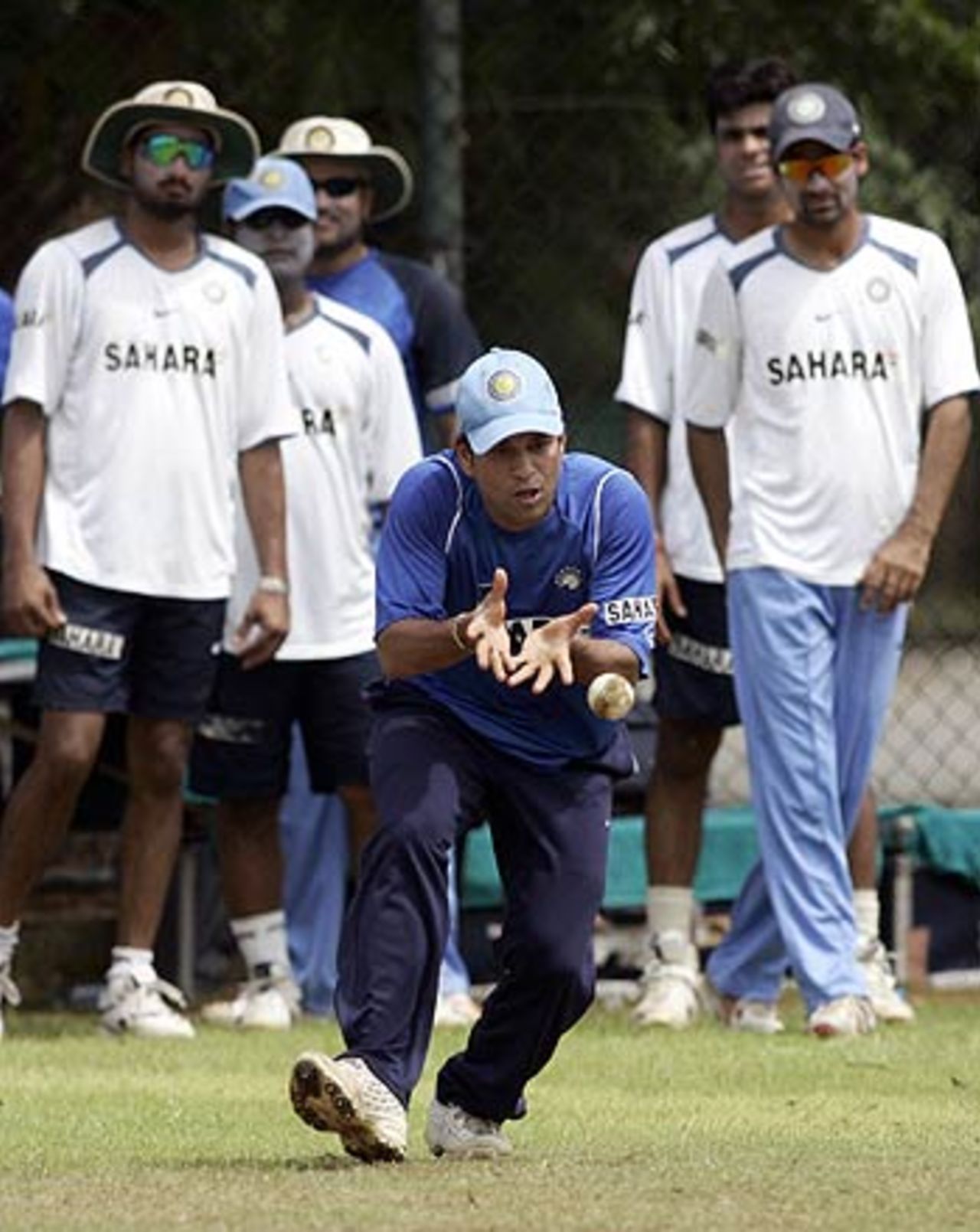 Sachin Tendulkar fields during a practice session, Colombo, August 17, 2006