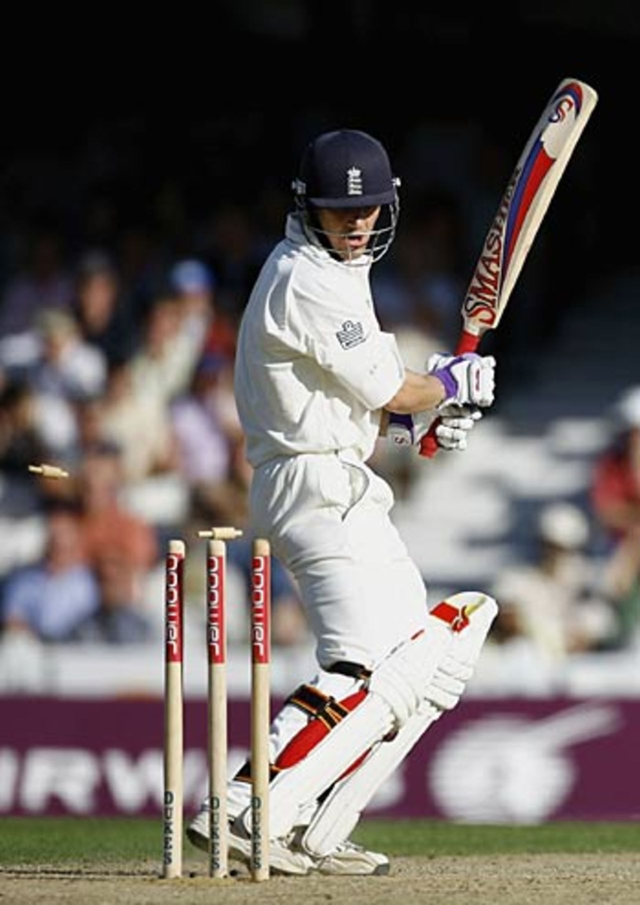 Chris Read chops on off Umar Gul as England are bowled out for 173, England v Pakistan, 4th Test, The Oval, August 17, 2006