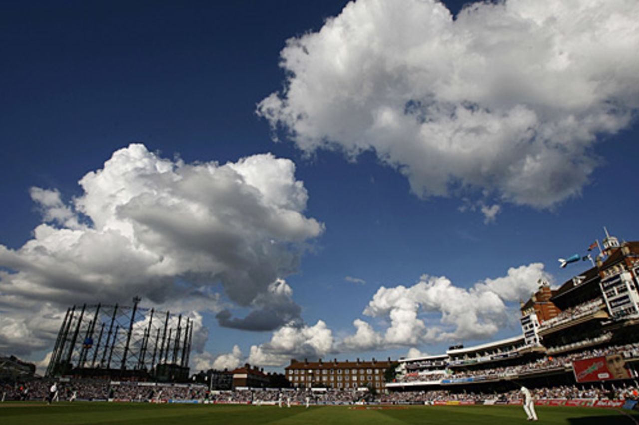 A wide angle shot of The Oval basking in sunshine after the earlier showers passed, England v Pakistan, 4th Test, The Oval, August 17, 2006