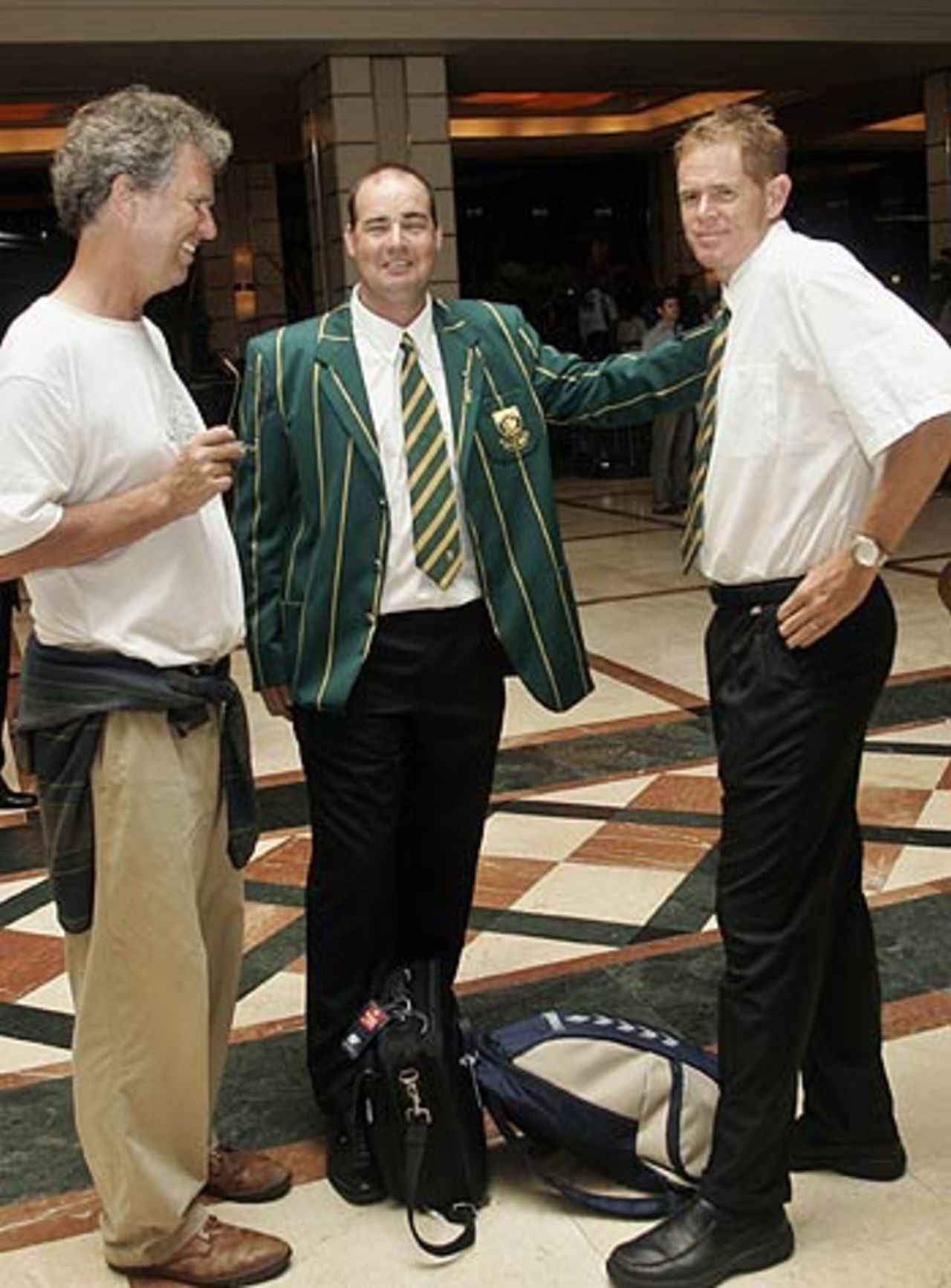 Mickey Arthur and Shaun Pollock prepare for departure, Colombo, August 17, 2006