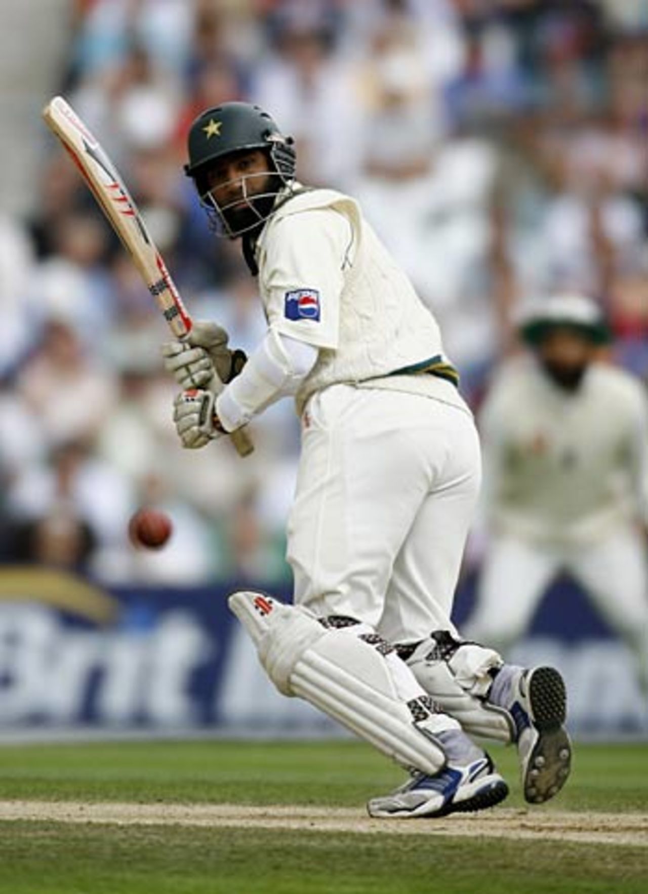 Mohammad Yousuf works the ball fine as Pakistan make positive progress, England v Pakistan, 4th Test, The Oval, August 18, 2006
