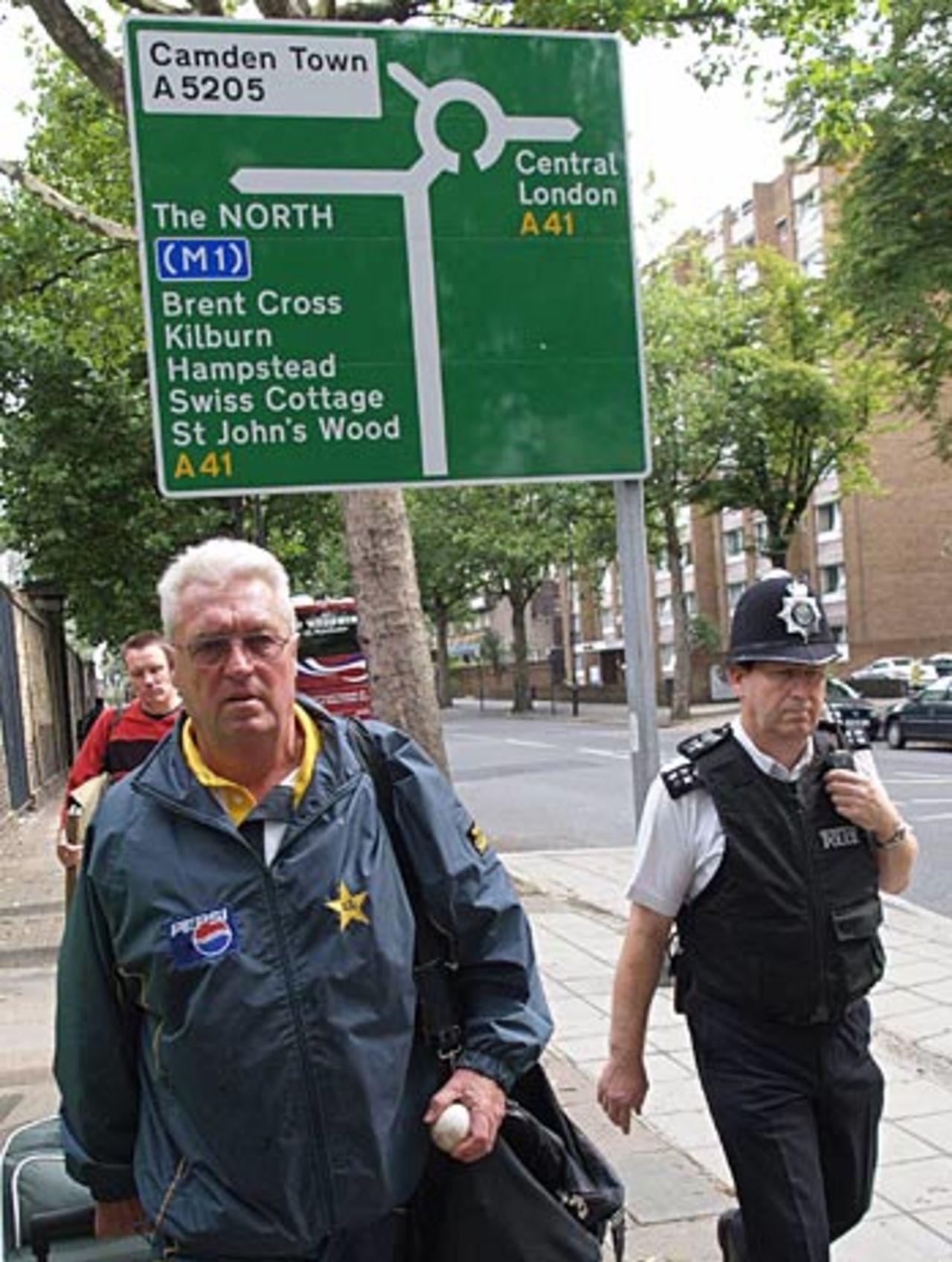 Bob Woolmer arrives at Lord's, August 23, 2006
